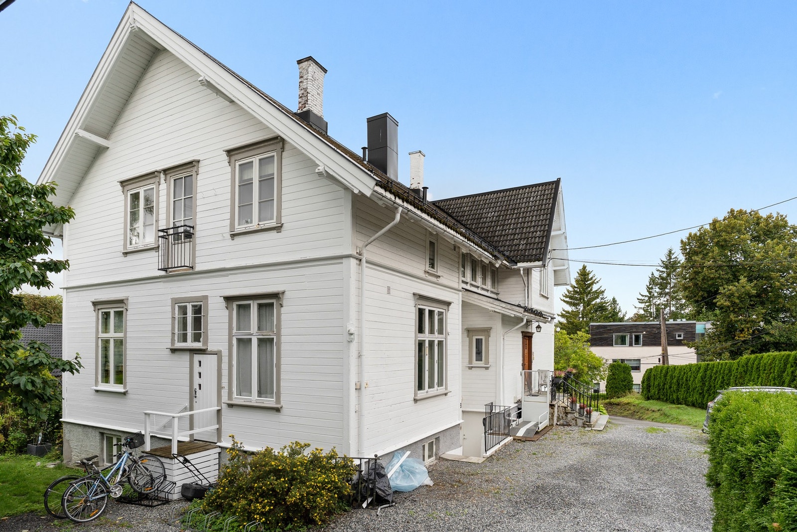 Eiendommen har en flott beliggenhet rett ved Vinderen Skole. Galleribilde