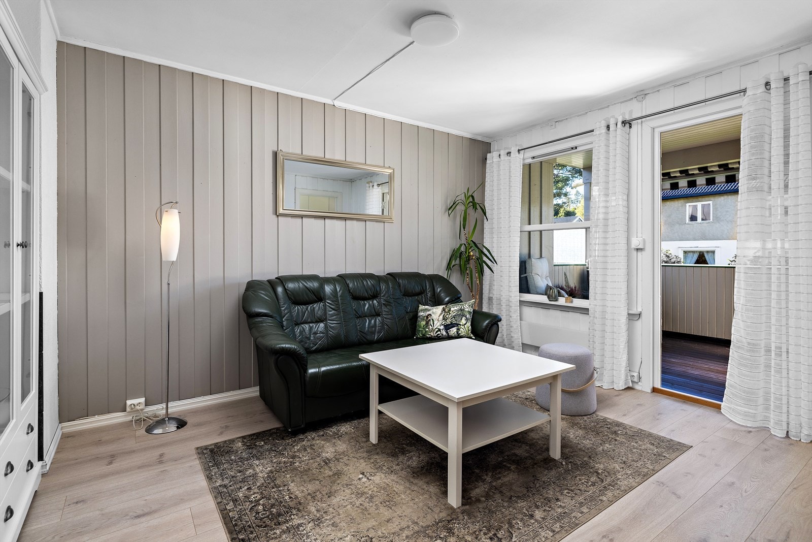 Utgang til balkong Galleribilde