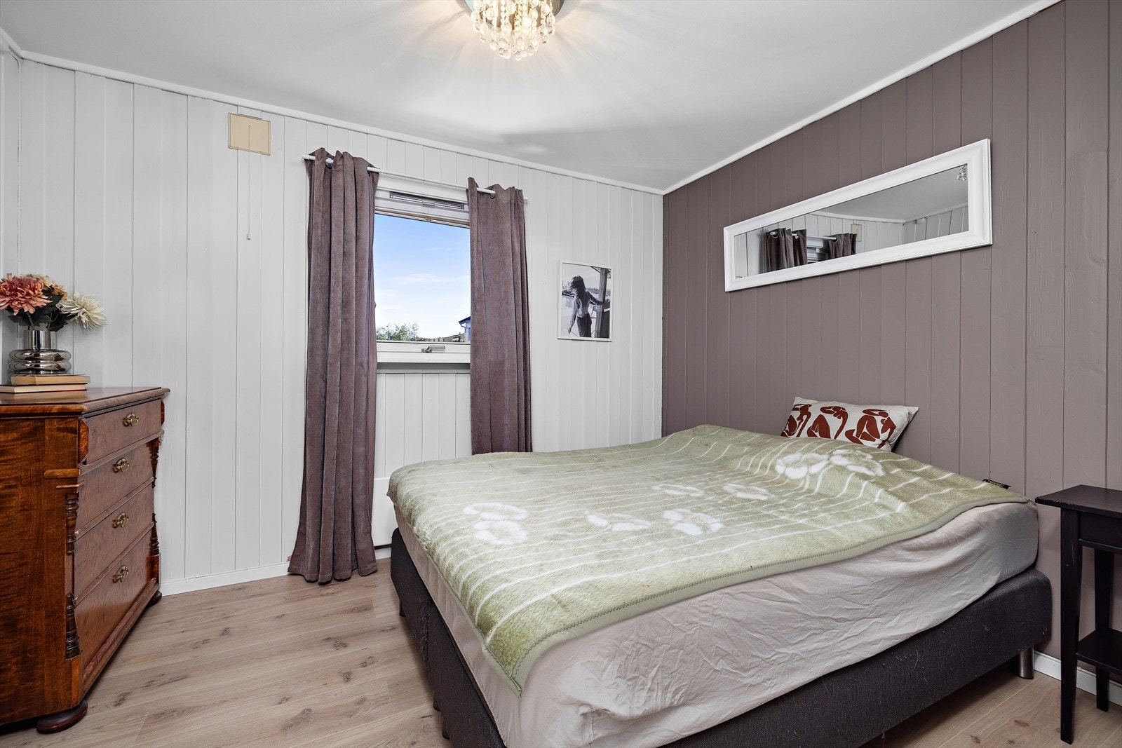 Her er god plass til dobbelt seng Galleribilde