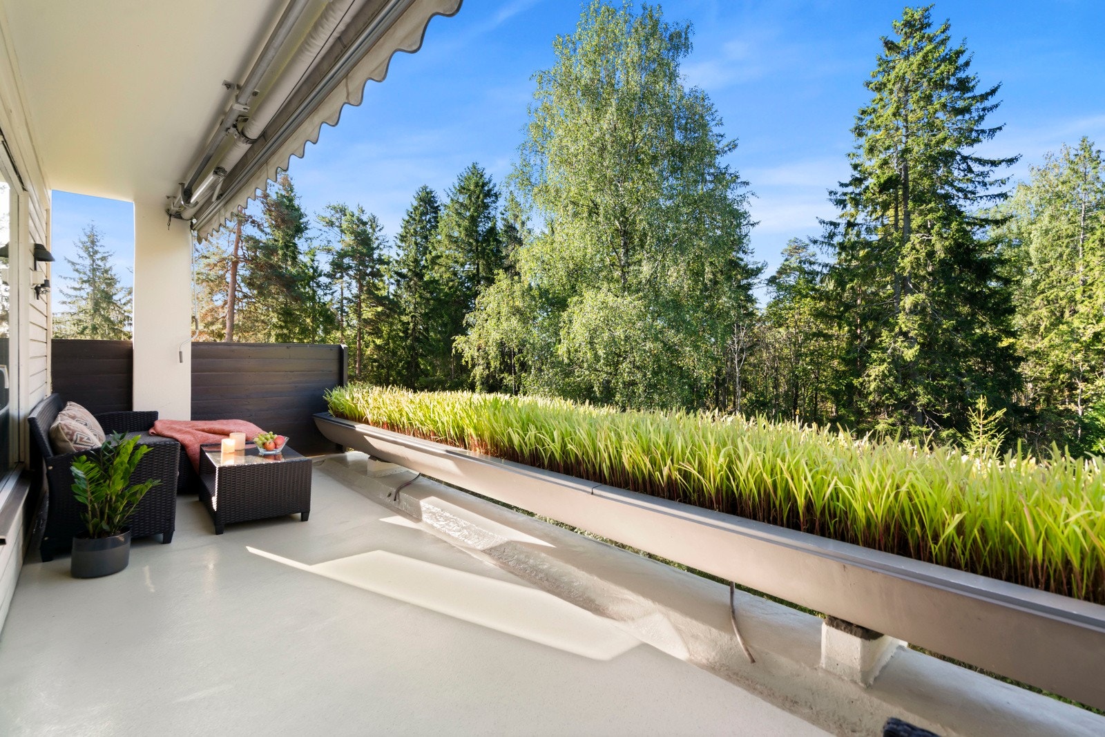 Delikat 4-roms topp- og endeleilighet med attraktiv beliggenhet på Holmenkollen. Galleribilde