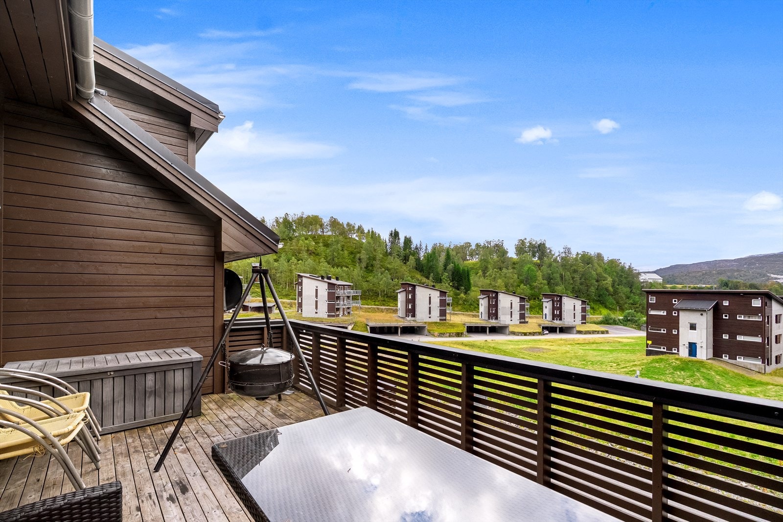 - Her bor man øverst på Sinnestunet med kort vei til både Fjellstua, fjelltrekk, preparerte løyper og butikk - Galleribilde