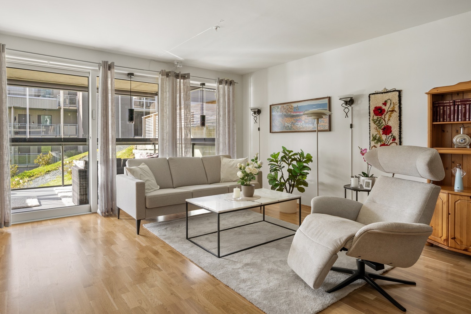 Moderne leilighet med praktisk planløsning Galleribilde