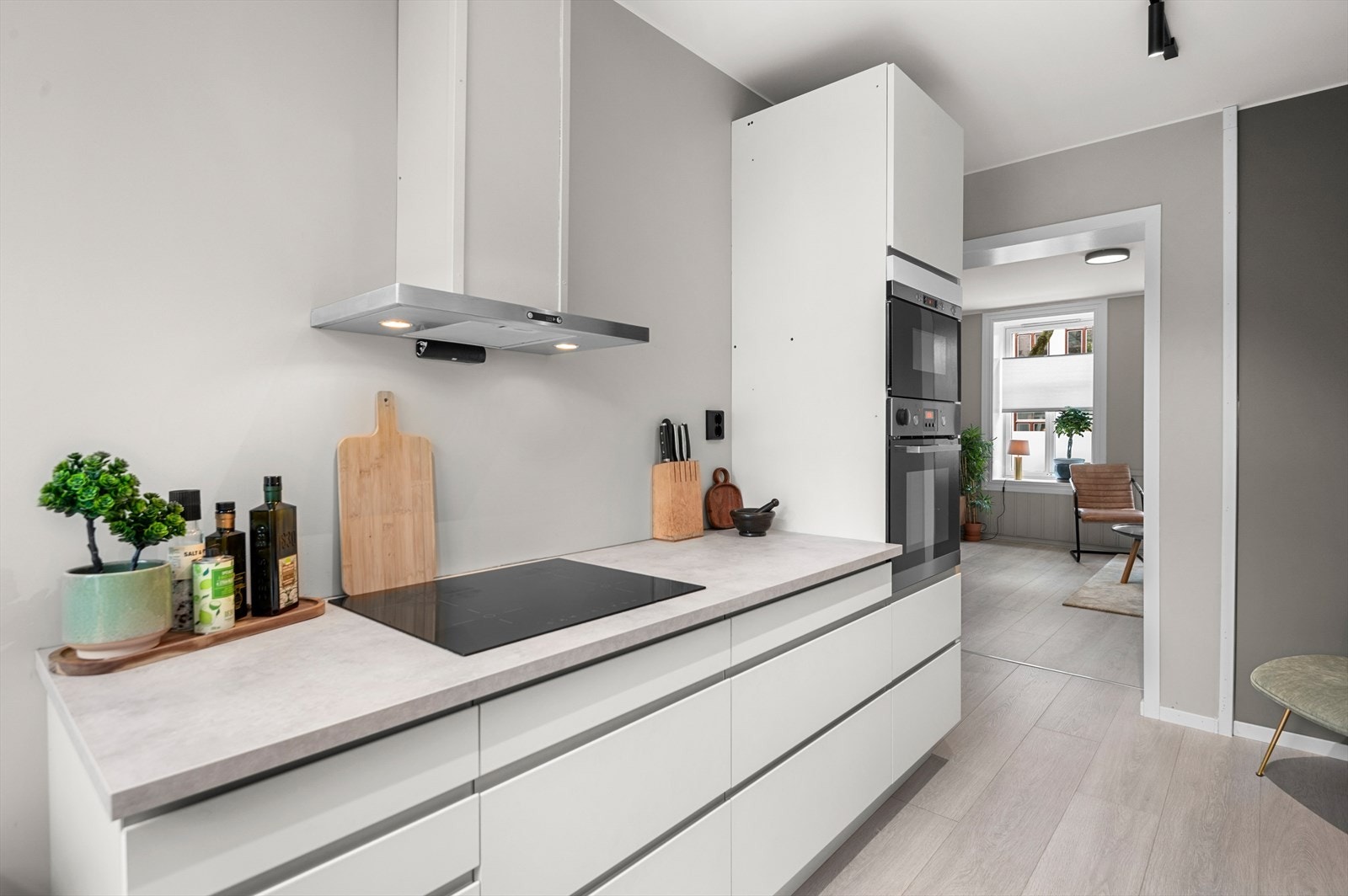 Kjøkkenet er nytt fra 2023 og er vurdert til TG1 av takstmann. Galleribilde