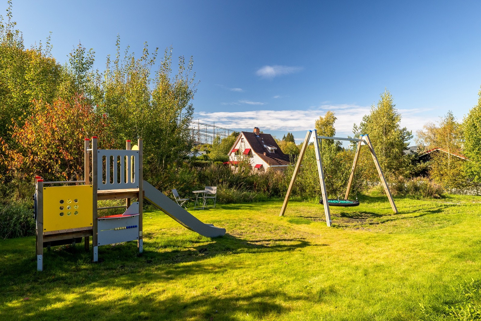 Sameiet har fått etablert et flott lekeområde for barna Galleribilde