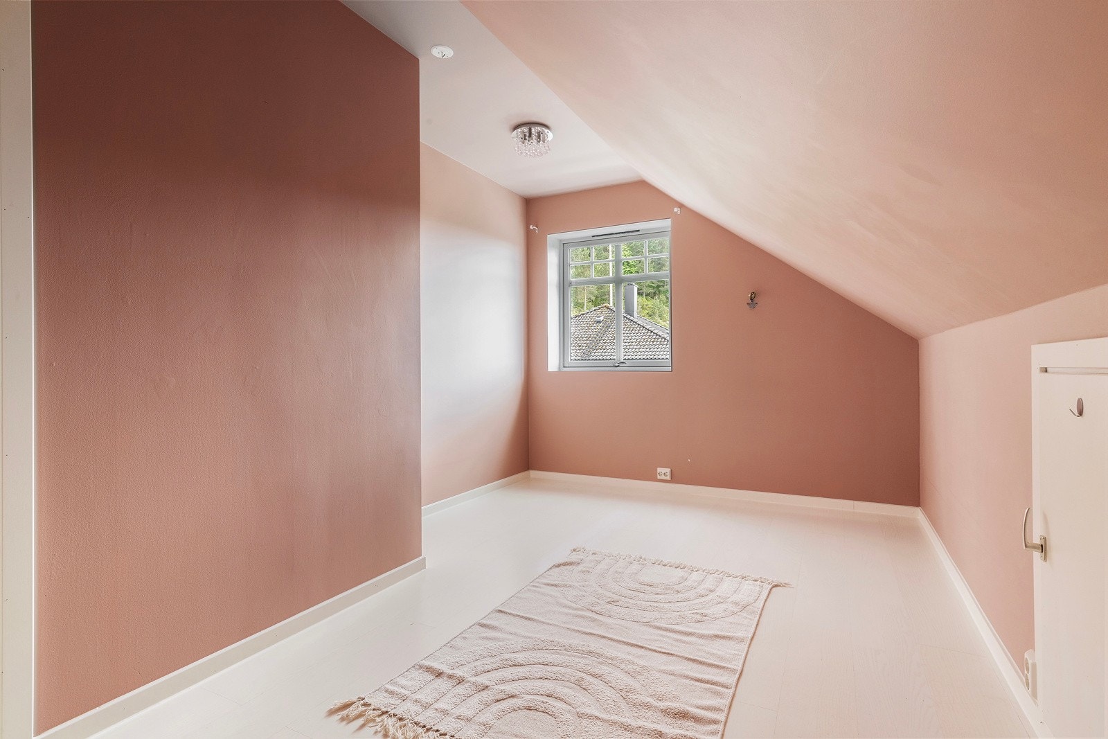 Soverom nummer tre. Galleribilde