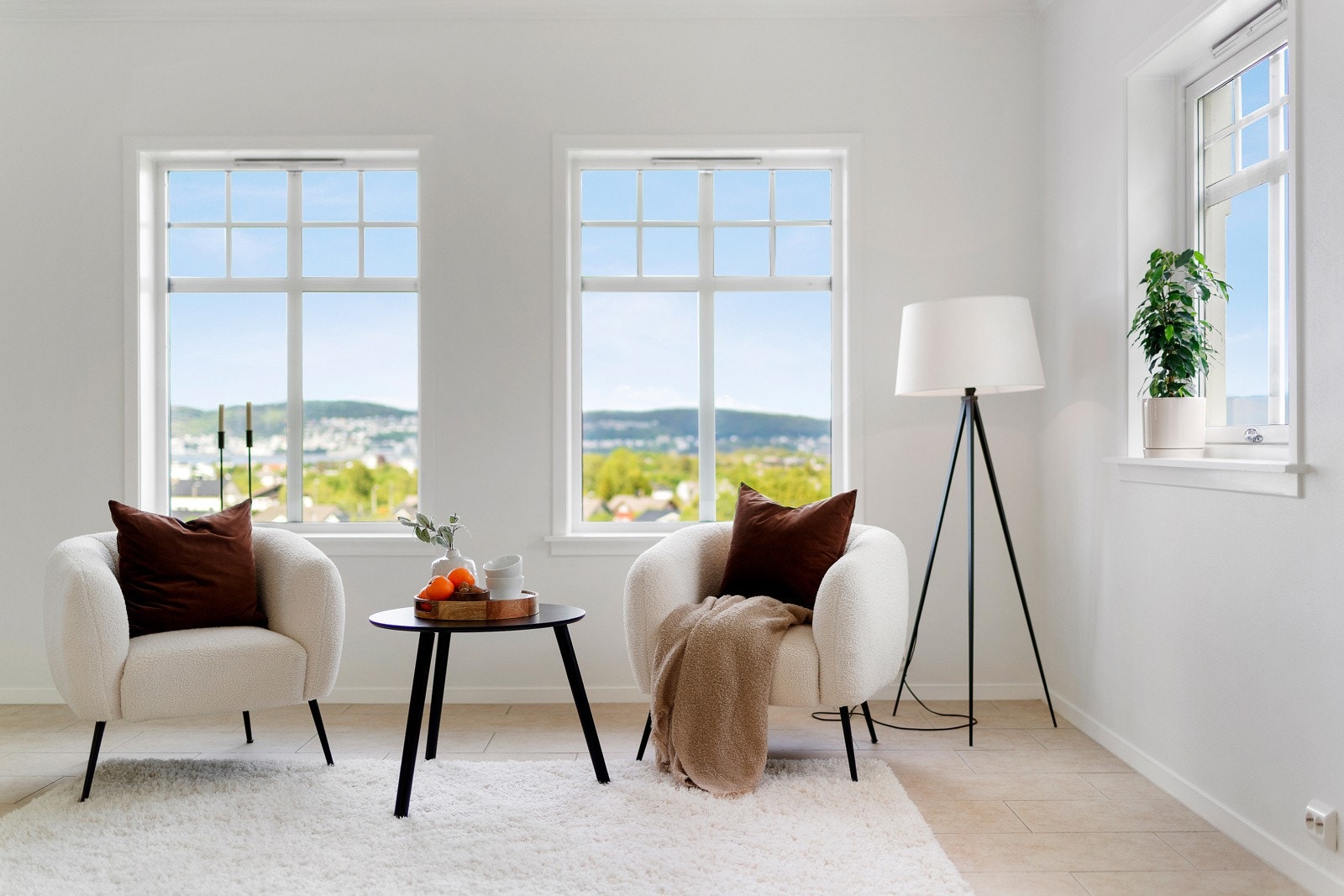 Hva med å ta frem en god bok og nyte stillheten i en hektisk hverdag? Galleribilde