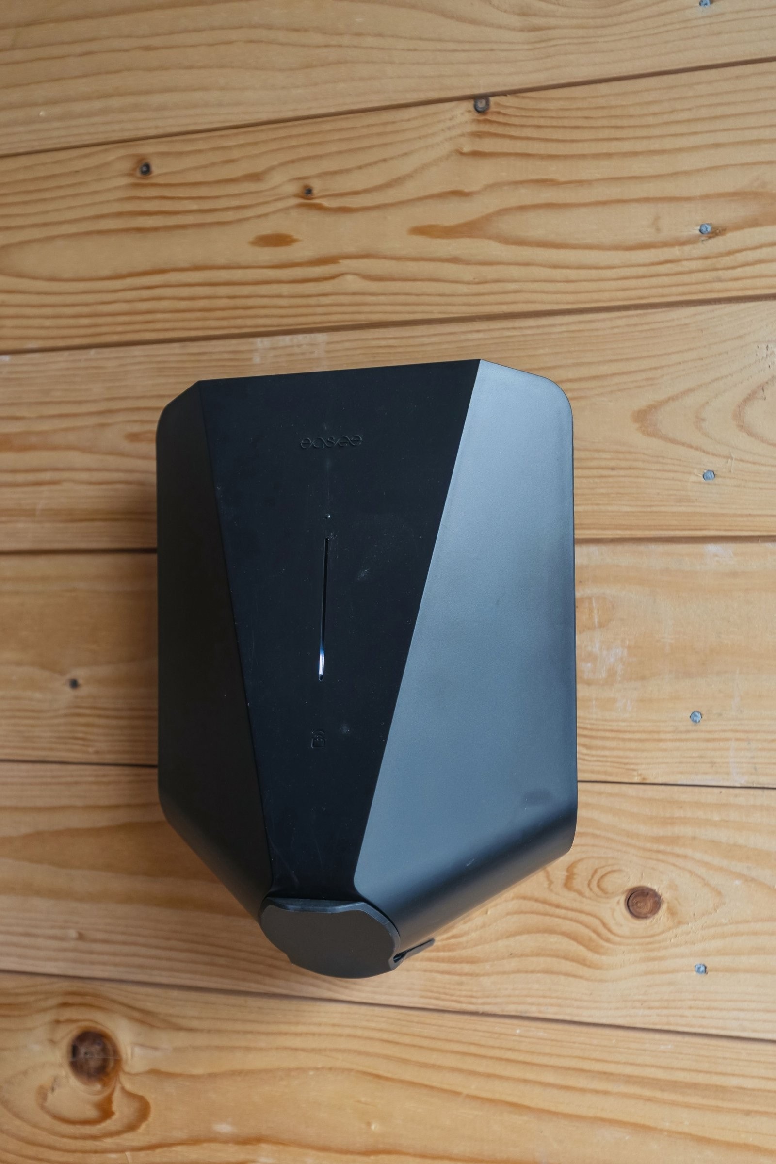 Ladeboks i Garasje Galleribilde