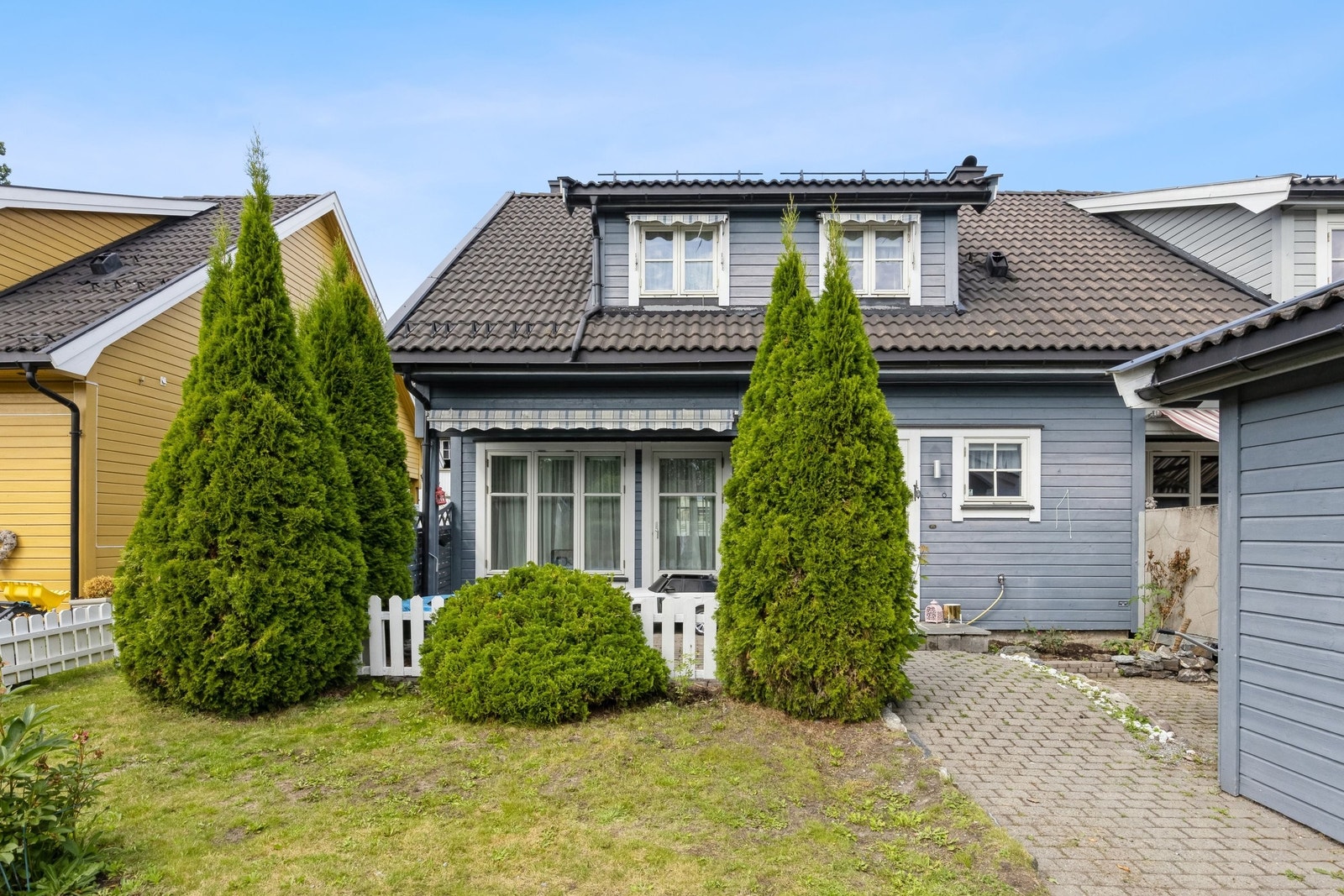 Ute areal Galleribilde