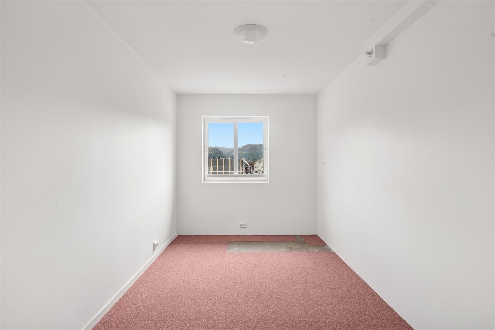 Soverom nr. 2 passer fint som barnerom, gjesterom eller kontor. Galleribilde