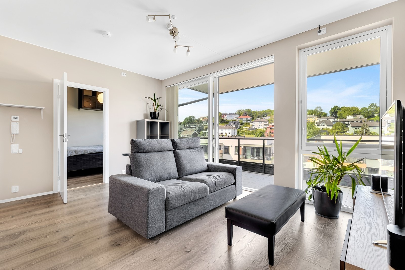 Boligen er delvis møblert slik som på bildene. Galleribilde