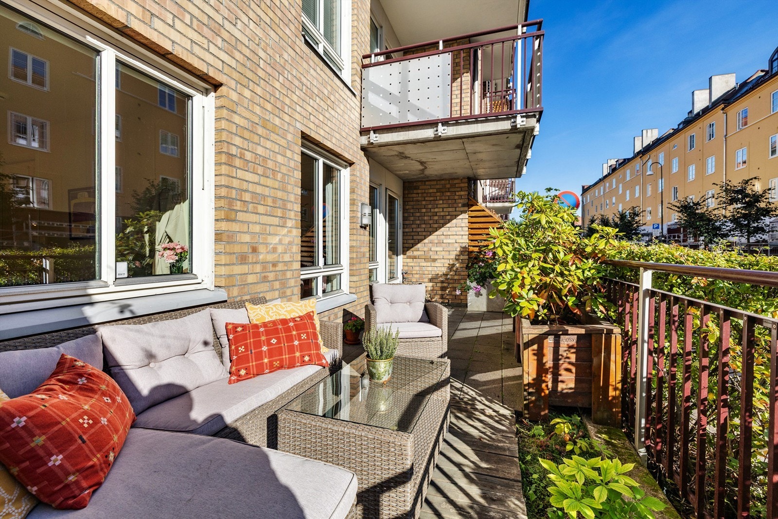 Her har du solen fra ca kl. 10:00-17:00 på sommerhalvåret. Galleribilde