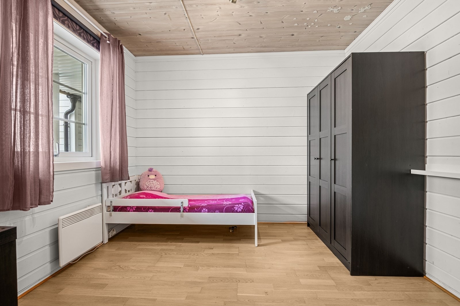 Soverom 2 har også fin størrelse. Galleribilde