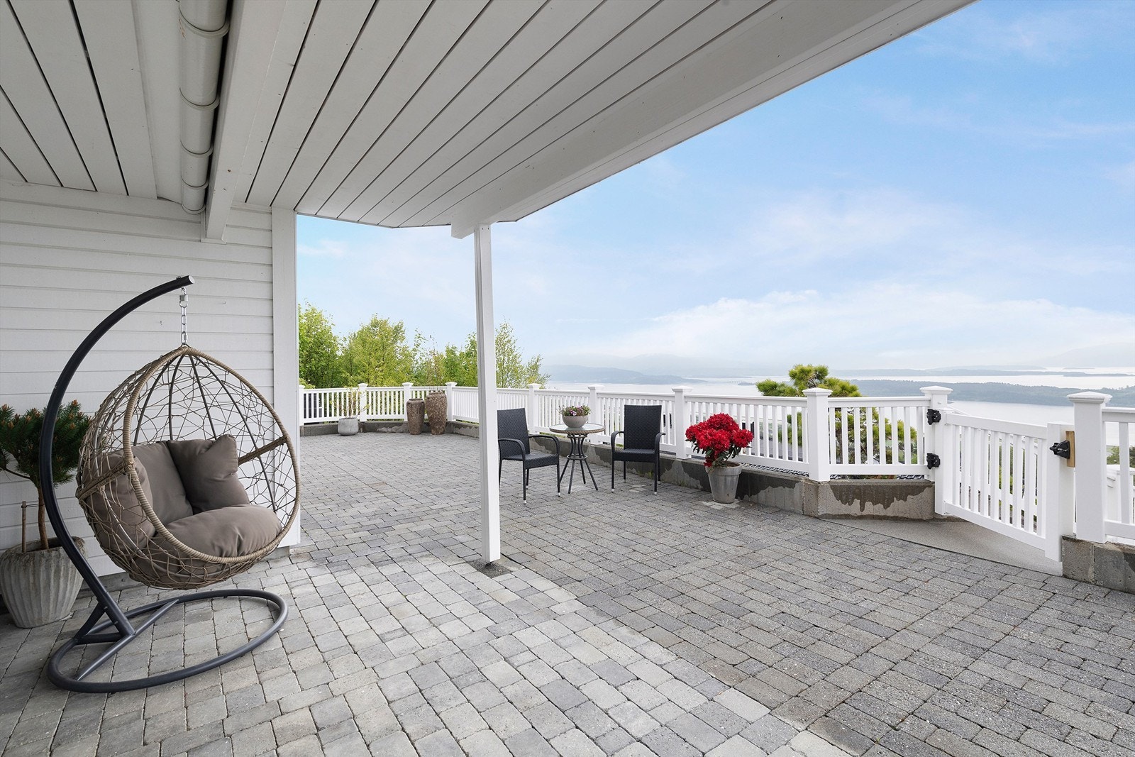 Her kan man kose seg og nyte utsikten Galleribilde