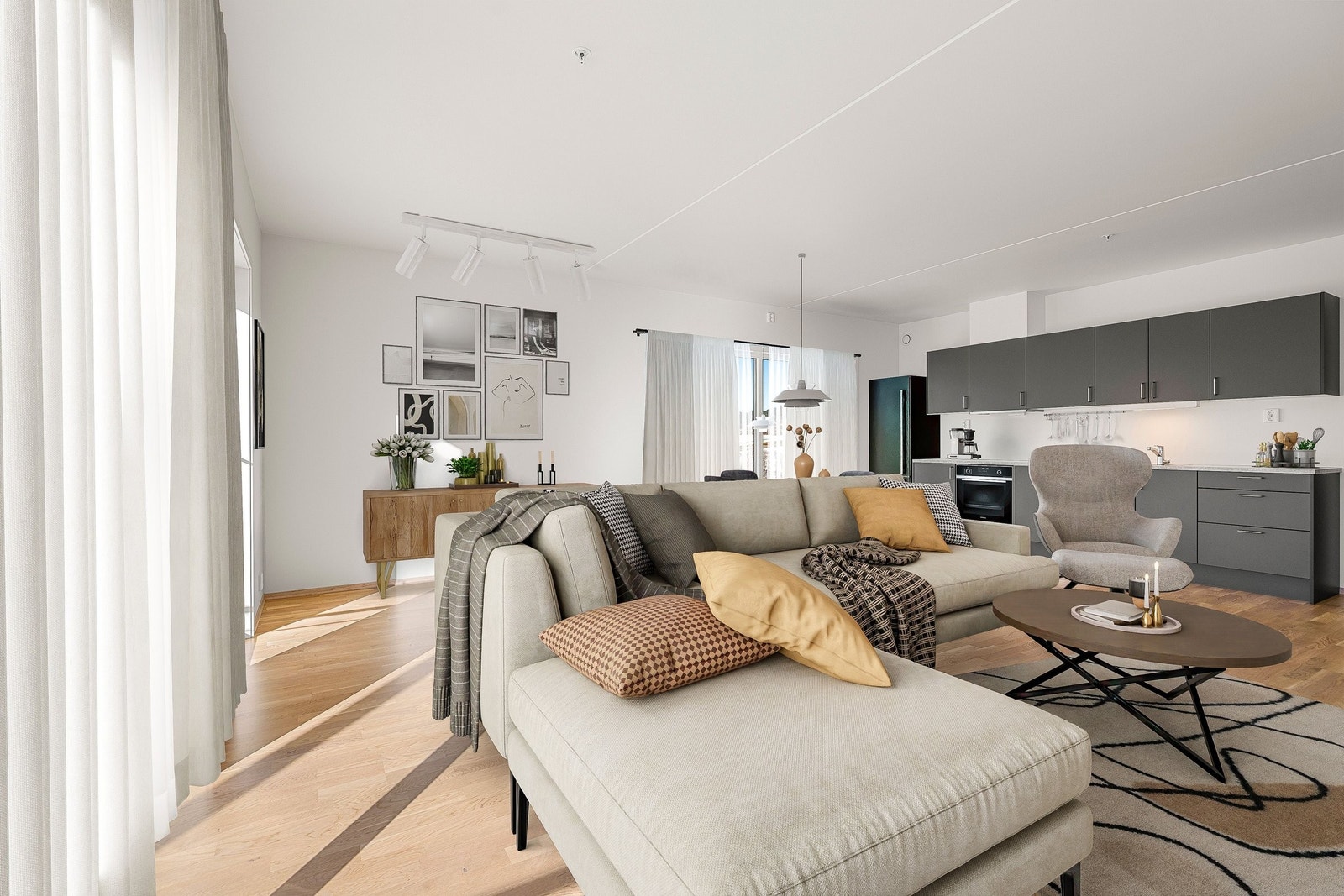 Vinduer fra gulv til tak gjør stuen veldig lys og trivelig. Galleribilde