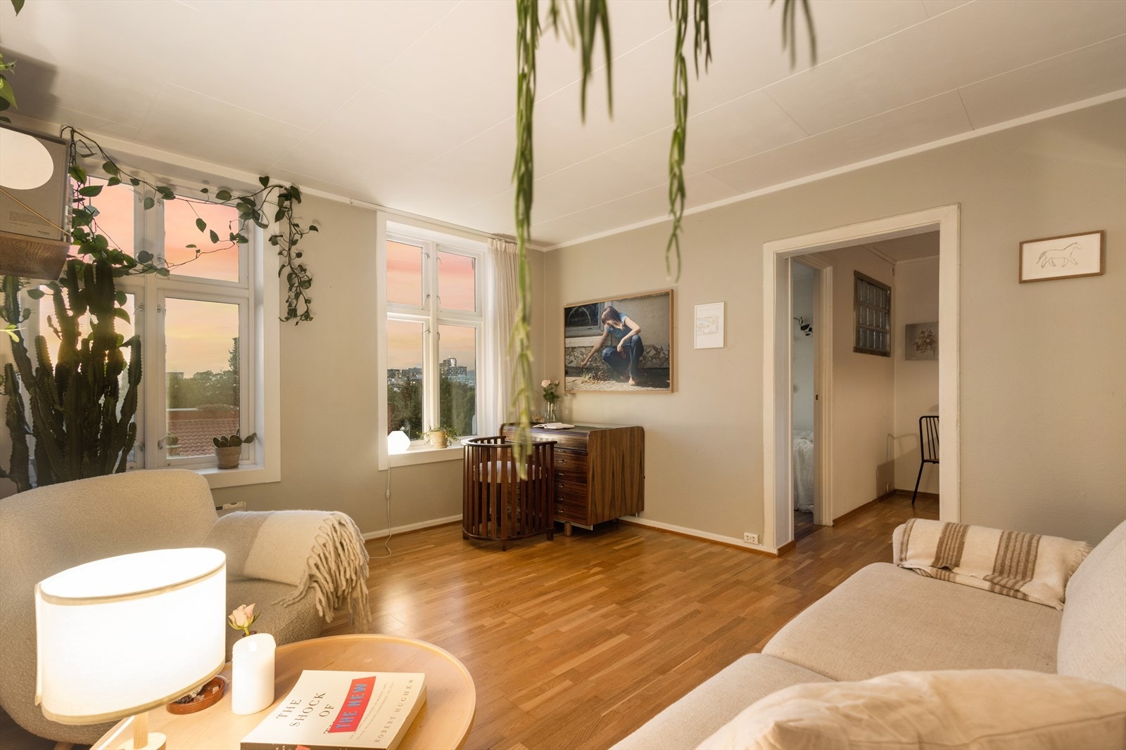 Alnafetgata 1B er en sjarmerende 2-roms leilighet beliggende fint til i gamlebyen. Galleribilde