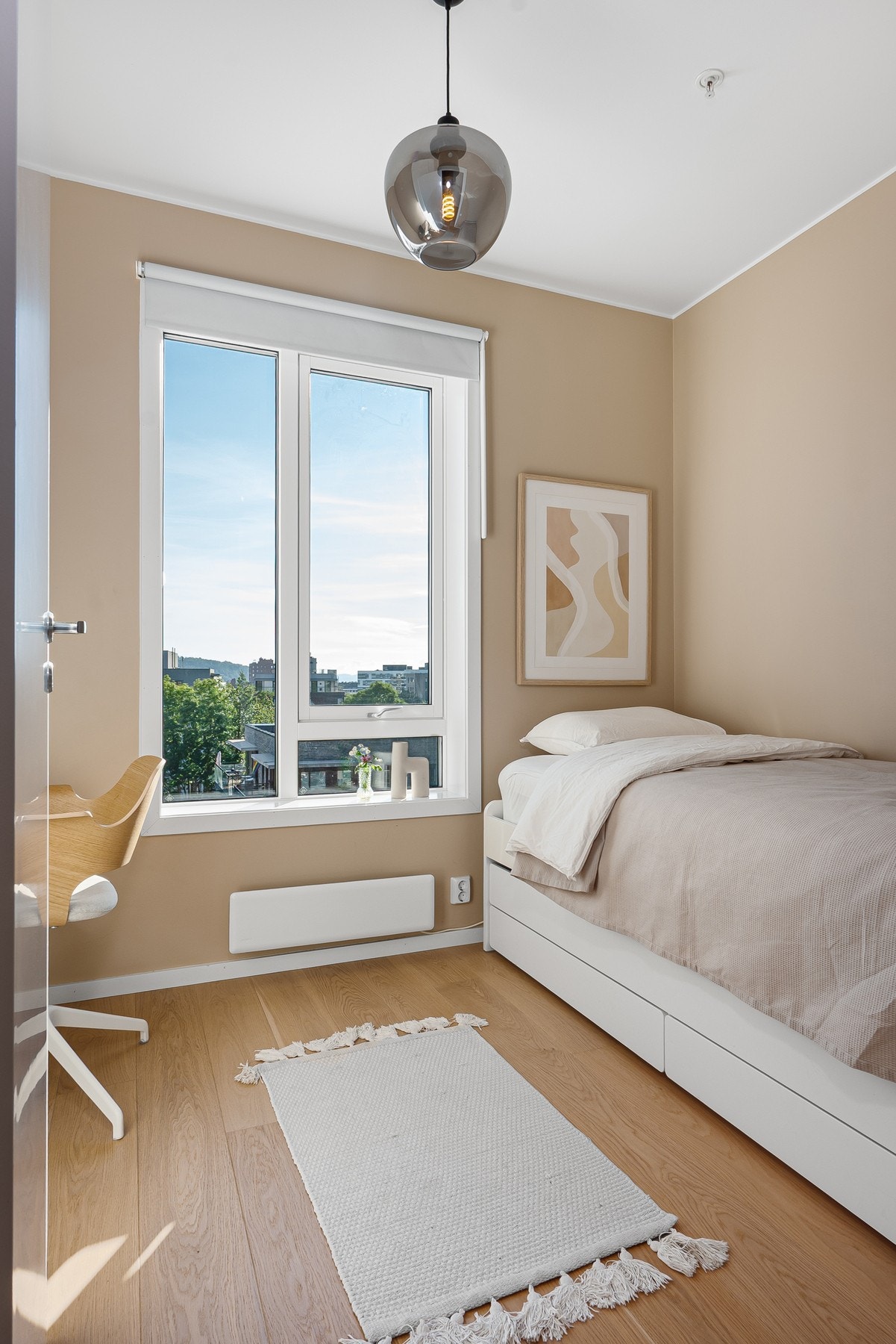 Leiligheten byr på tre soverom av god størrelse. Galleribilde