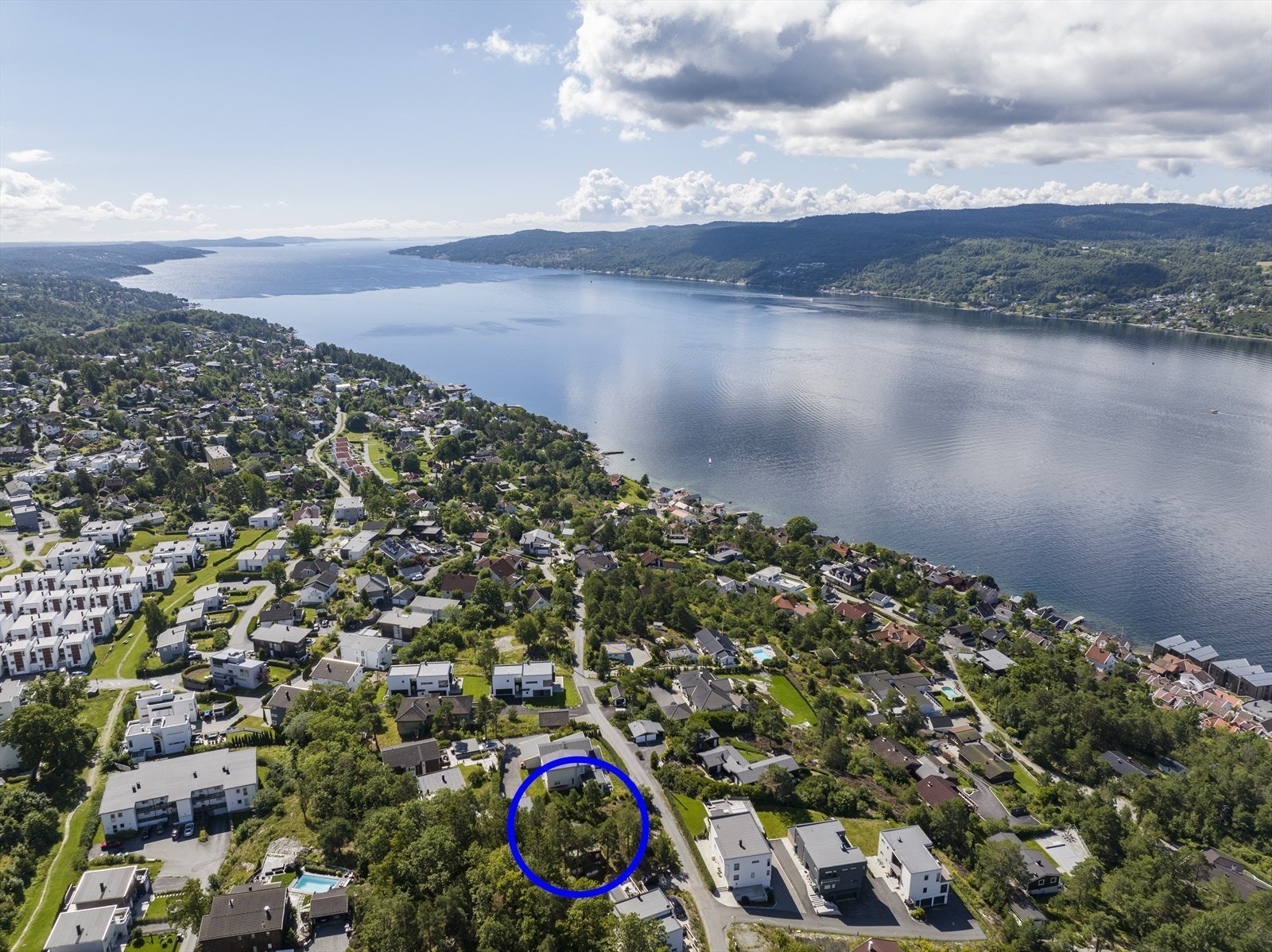 Dronefoto fra nord. Galleribilde