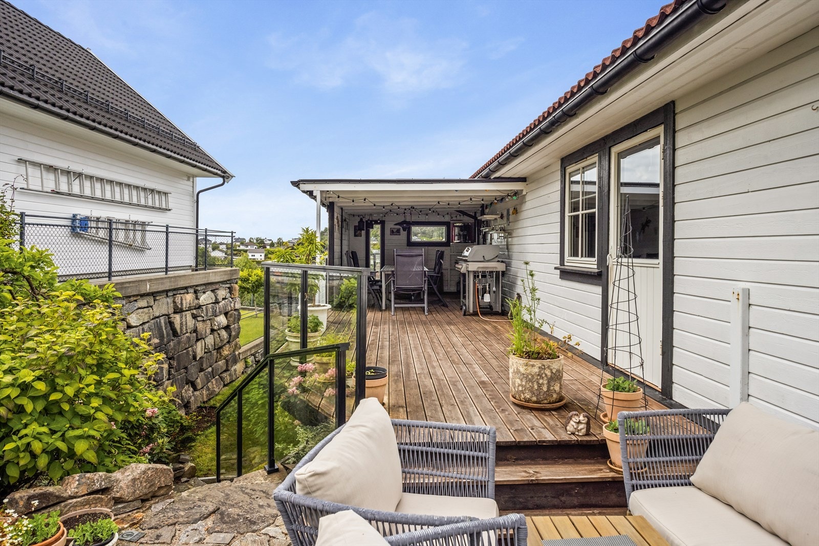 Praktisk og gjennomtenkte løsninger går igjen både utvendig og innvendig. Galleribilde