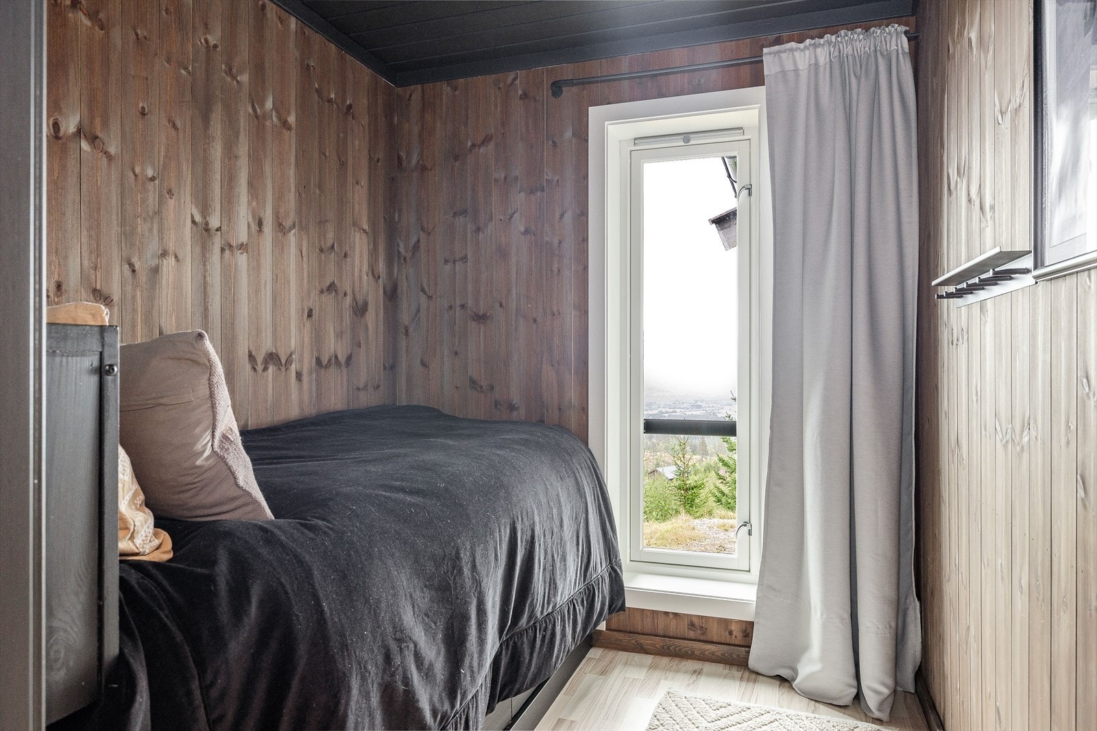 Soverom 3 er av noe mindre størrelse, men fremdeles med god plass til det en måtte ønske. Galleribilde