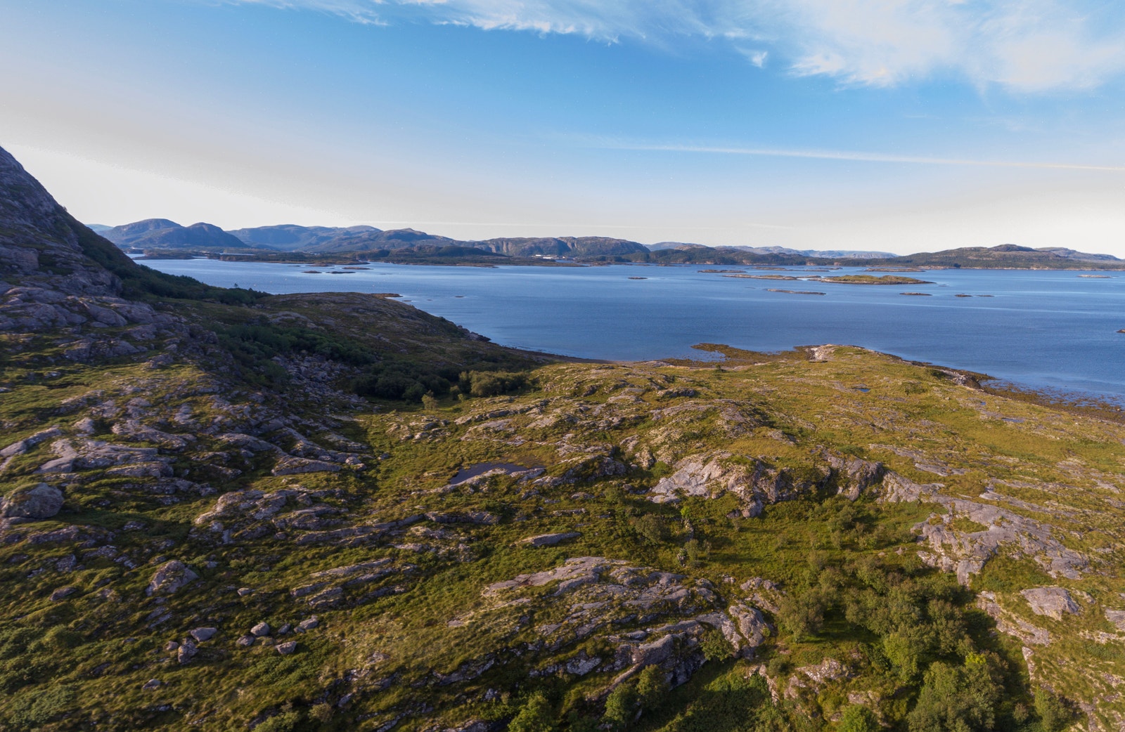 Her får man ekte villmark og stillhet – midt i et av Norges mest naturskjønne kystområder Galleribilde