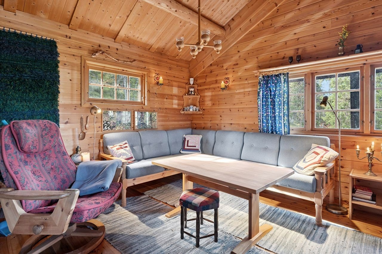 Her er det god plass for en romslig sofagruppe. Galleribilde