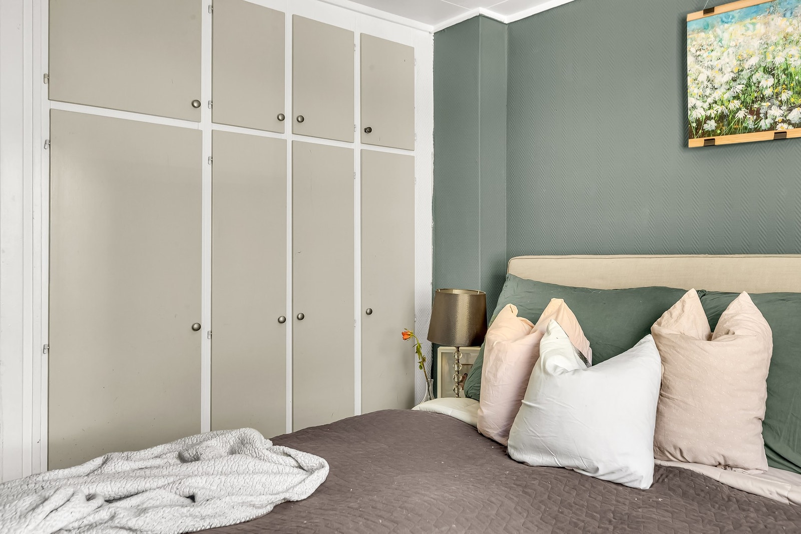 Et stille og privat rom, perfekt som foreldresone Galleribilde