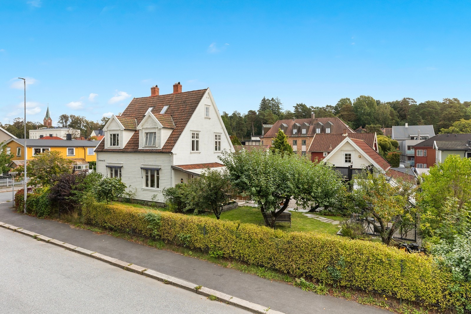 Velkommen til Dronningens gate 52 - Presentert av Eiendomsmegler 1 ved Frode Eriksen. Galleribilde