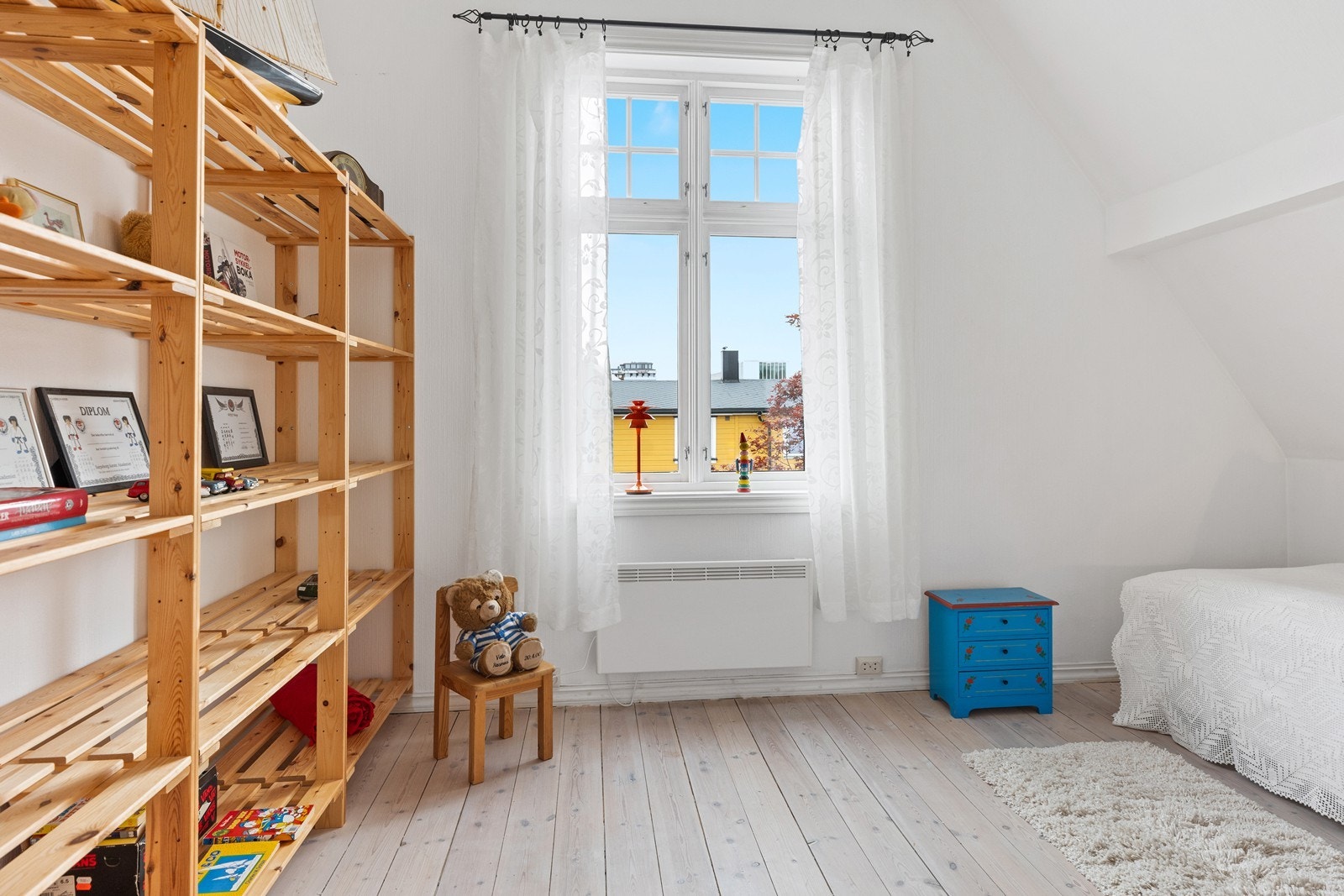 Fint og barnevennlig soverom. Galleribilde