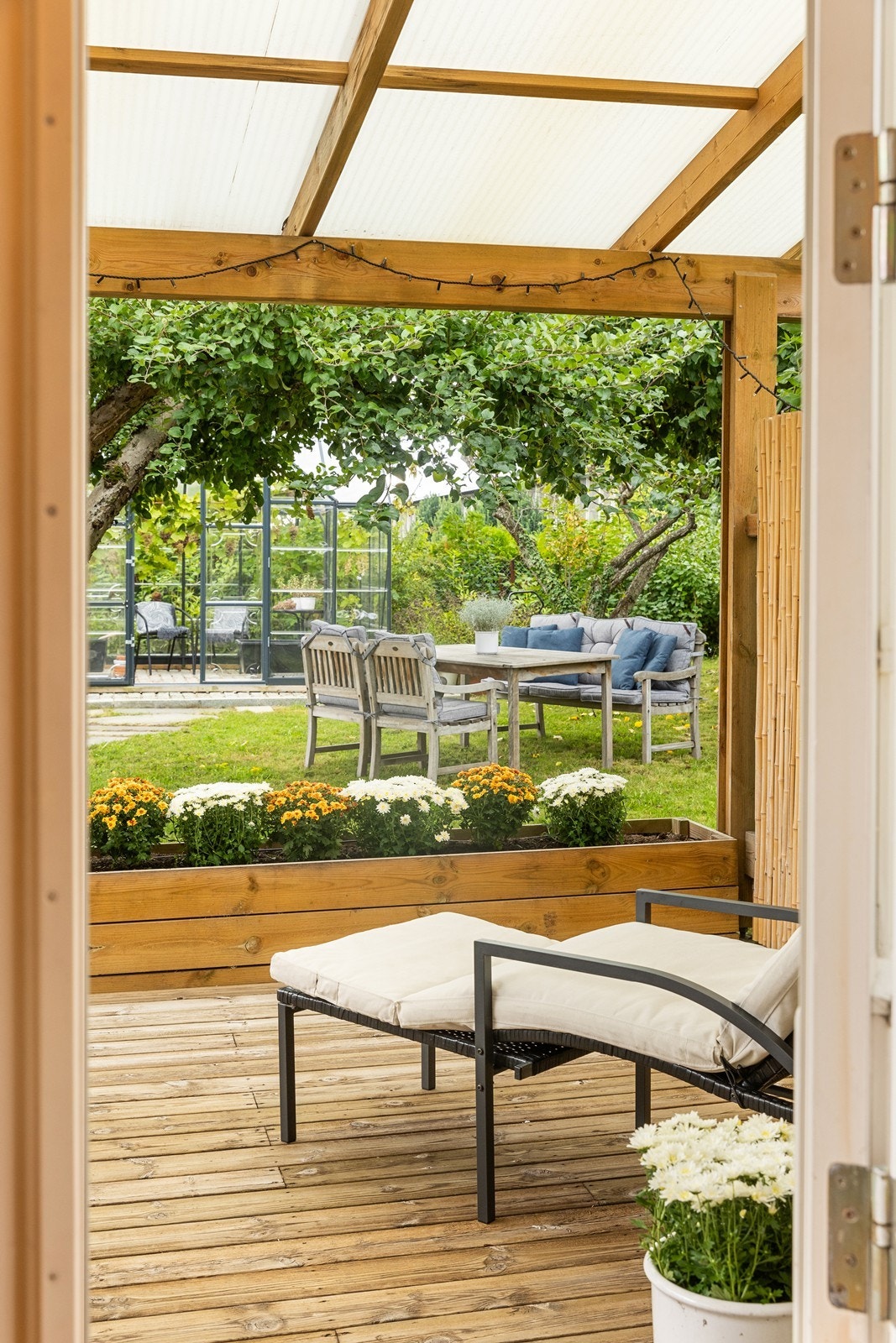 Utsikt fra verandadøren. Galleribilde