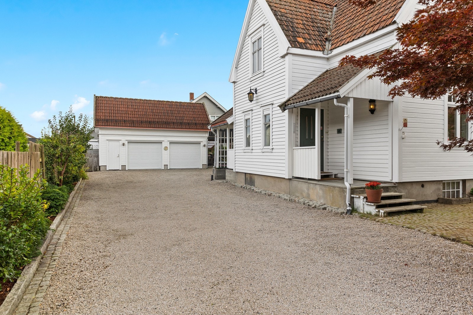 Inngangsparti. Galleribilde