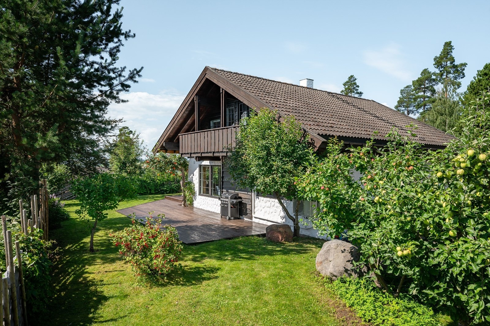 Pent opparbeidet hage Galleribilde