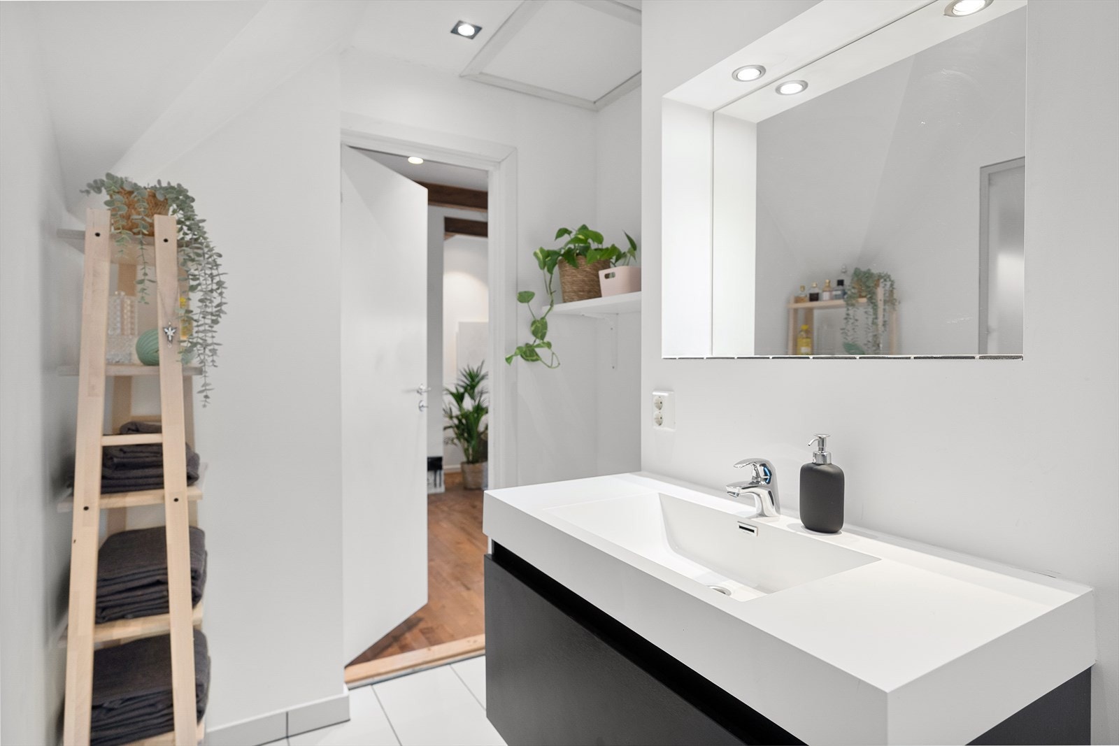 Dette badet er på 5,5m² Galleribilde