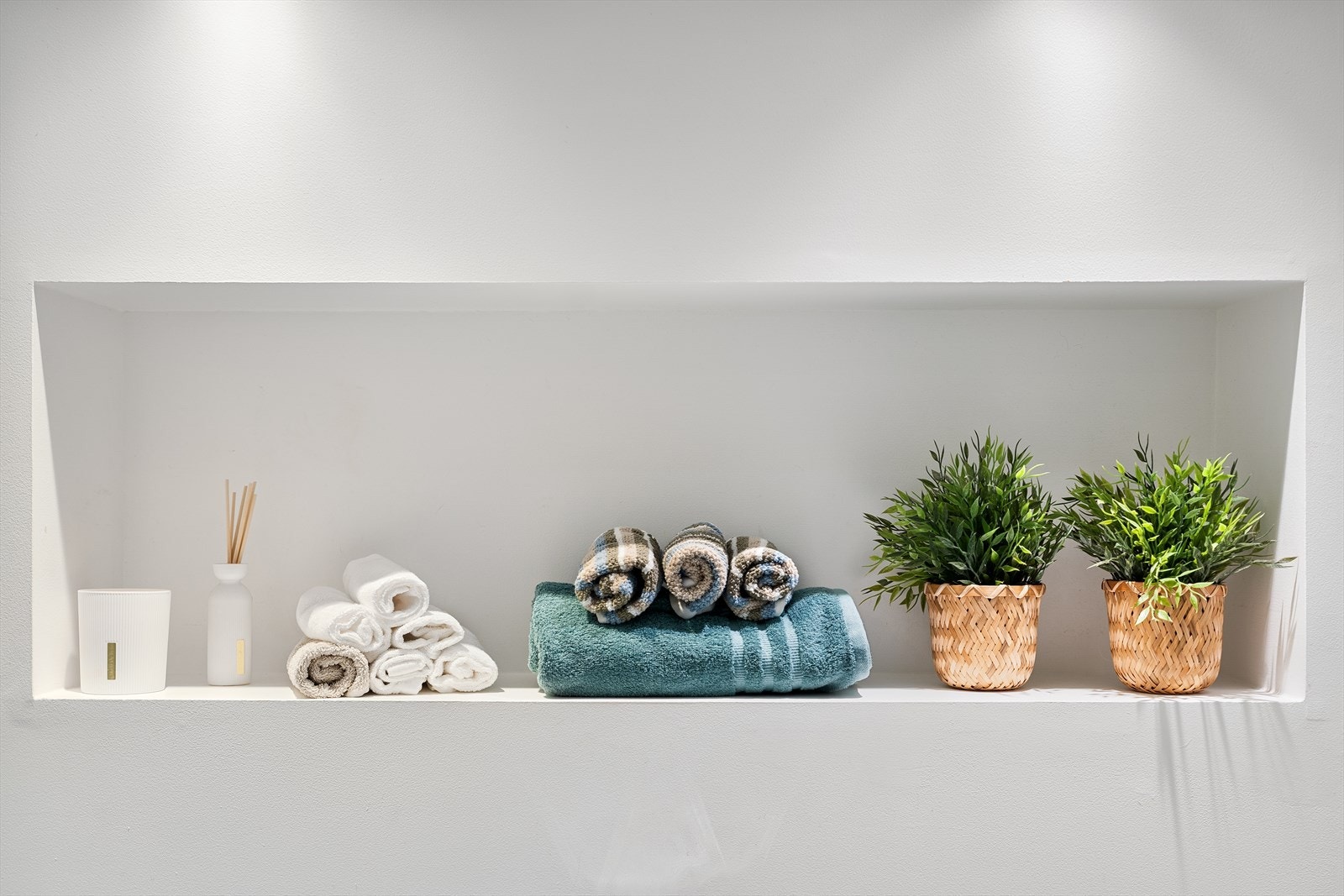 Moderne og stilrent oppbevaringsløsning Galleribilde