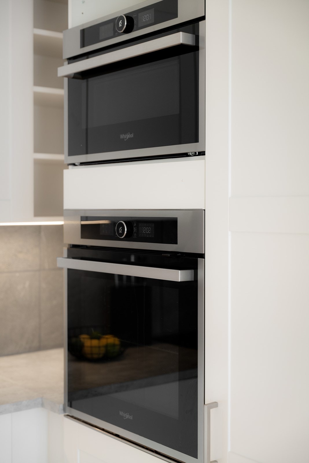 Alle hvitevarer er pent integrert for et helhetlig uttrykk. Galleribilde