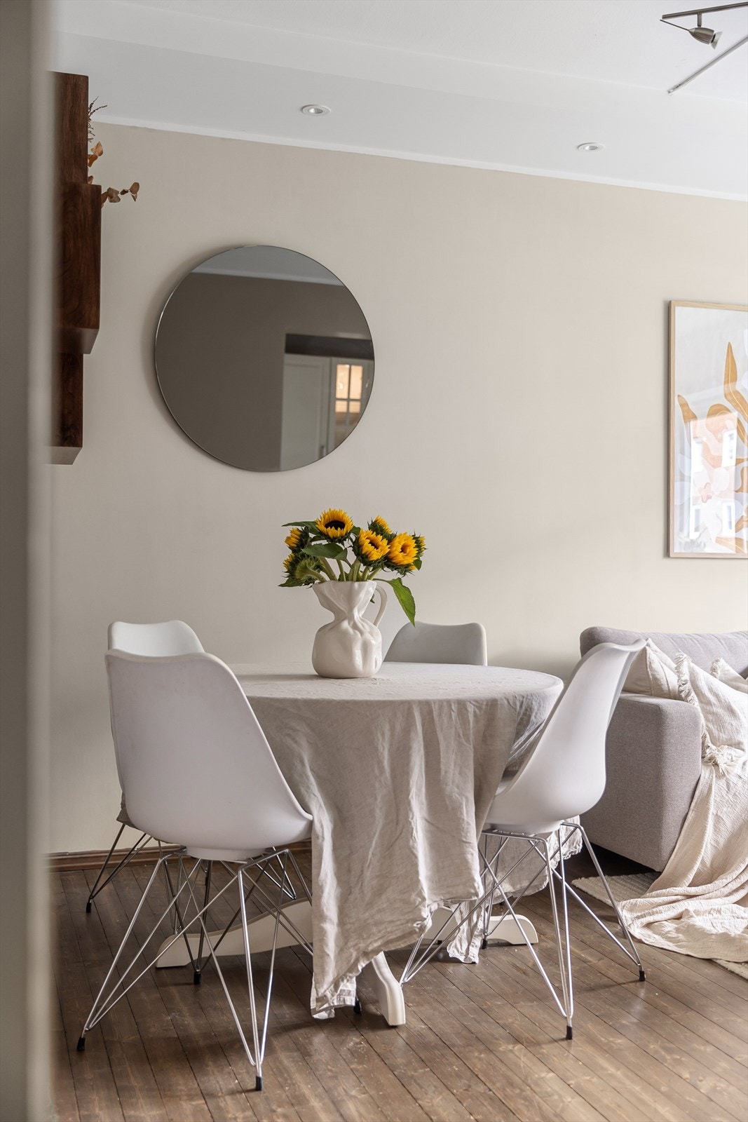 Varmtvann, fyring og fibernett er inkludert i felleskostnader. Galleribilde