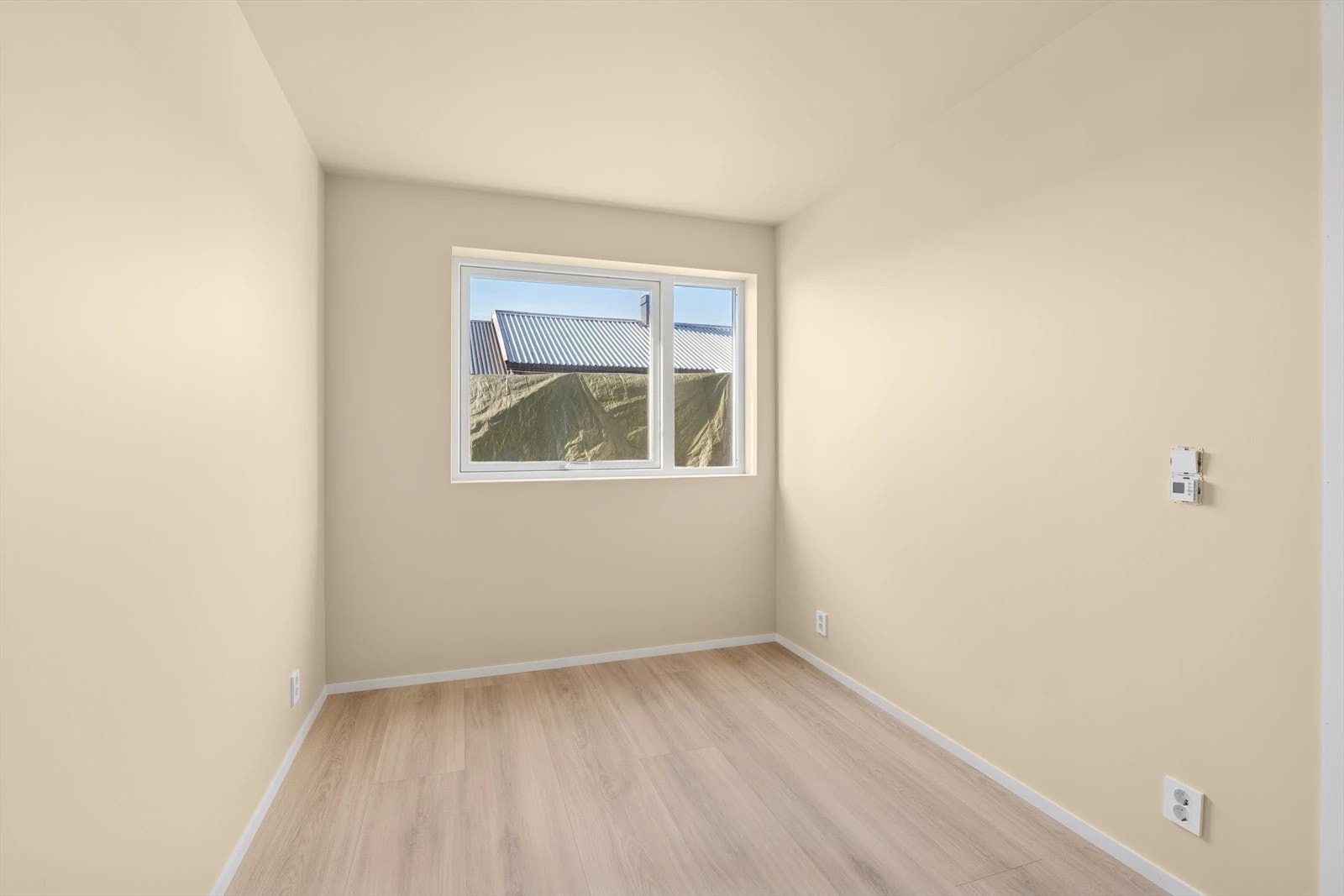 Soverom - bilder av denne boligen er fra "8C". Boligen er speilvendt av det bildene viser. Galleribilde