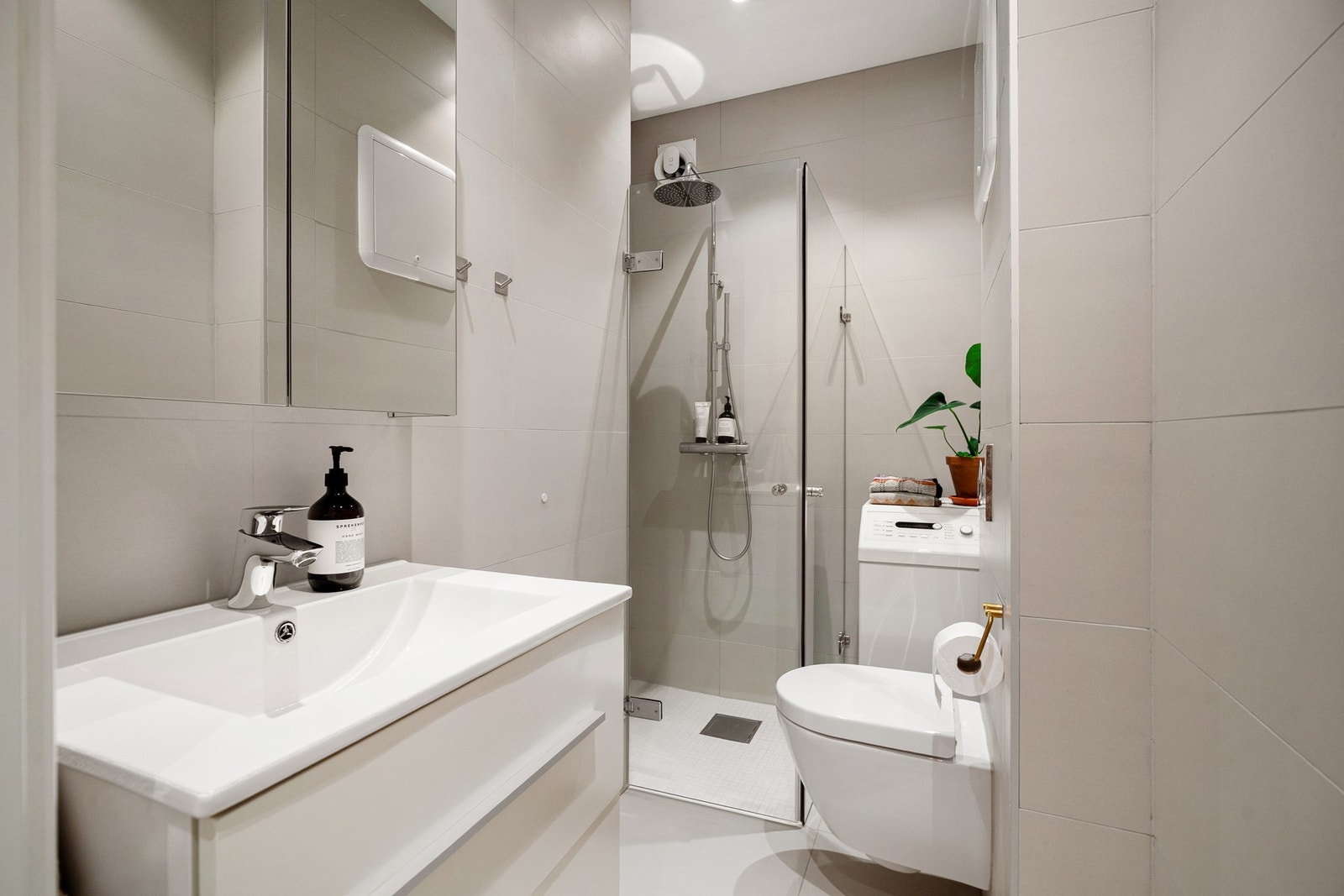 Svært lekkert og innbydende bad pusset opp i 2017. Galleribilde