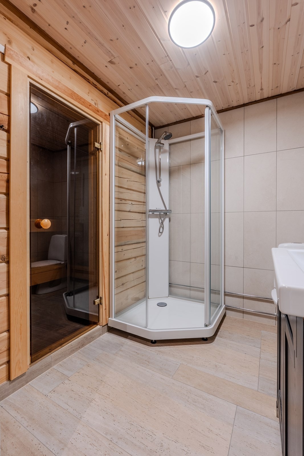 Bad 2 med dusj og badstue Galleribilde