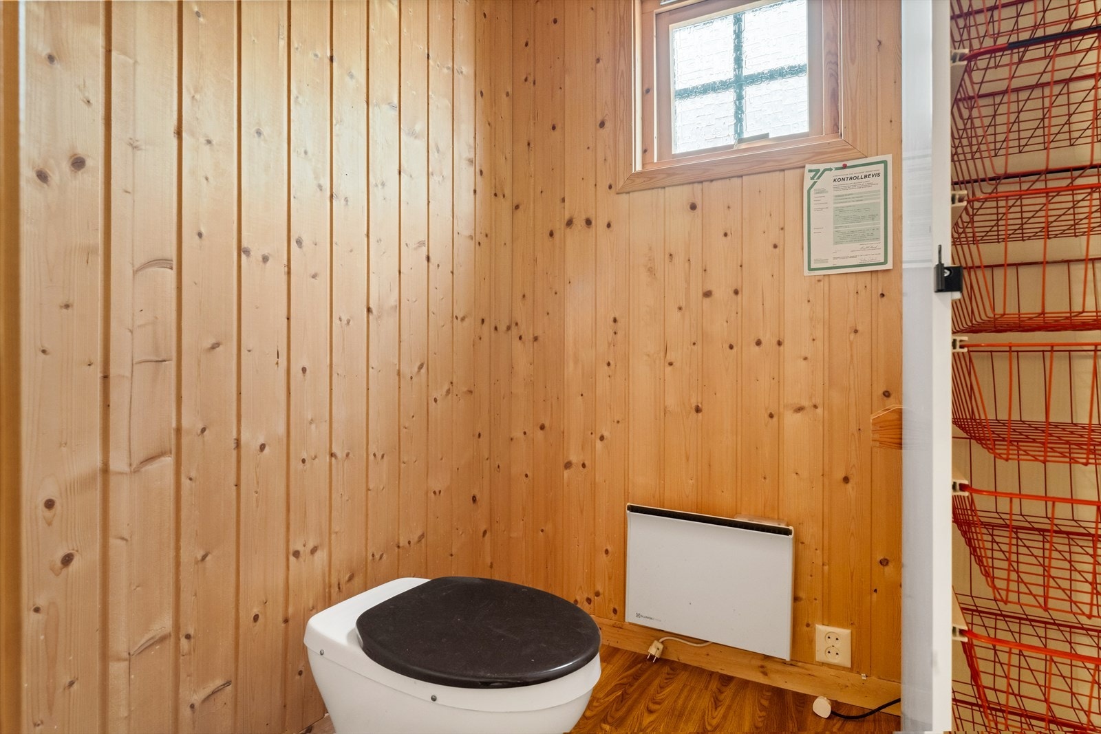 Løyningsvegen 13-21.jpg Galleribilde