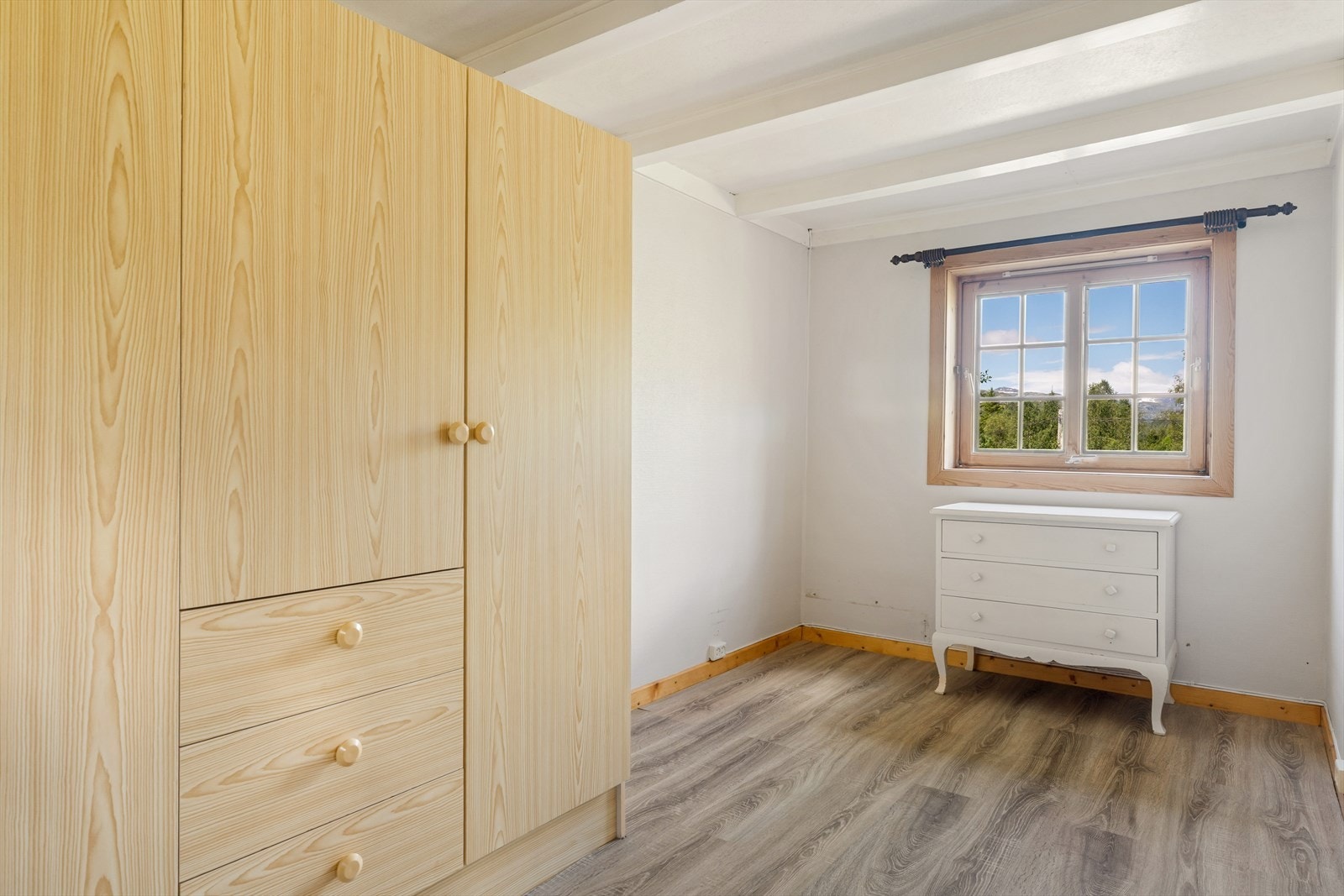 Løyningsvegen 13-01.jpg Galleribilde