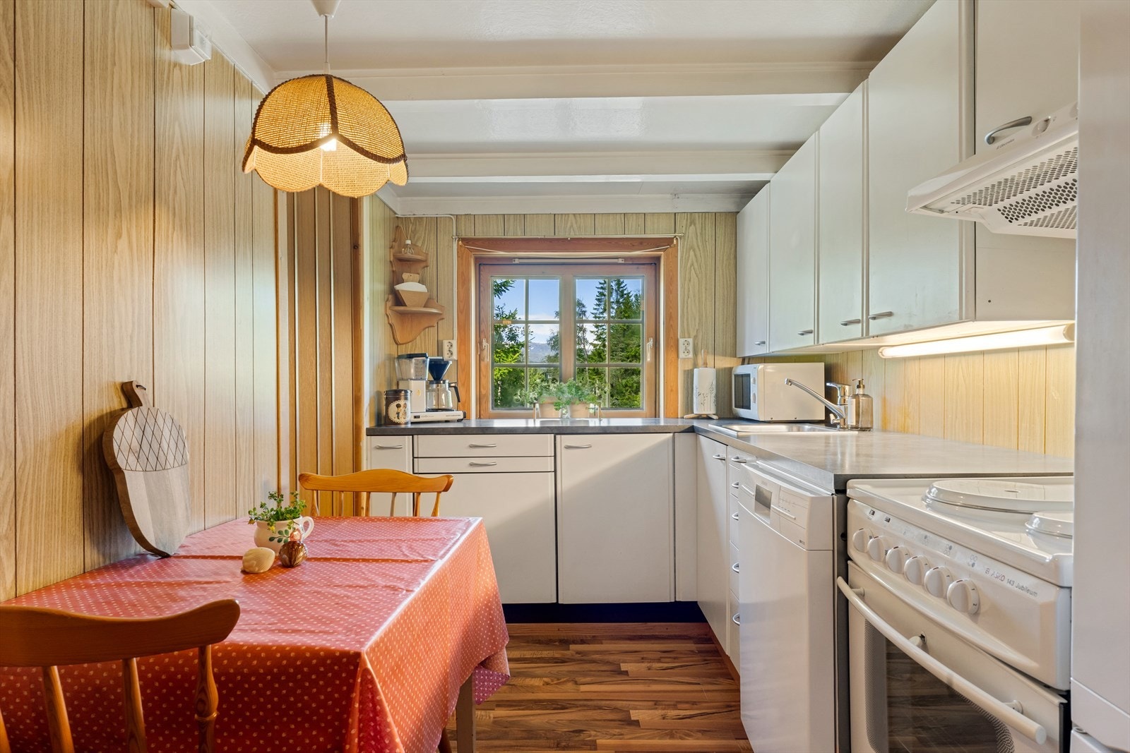 Løyningsvegen 13-09.jpg Galleribilde