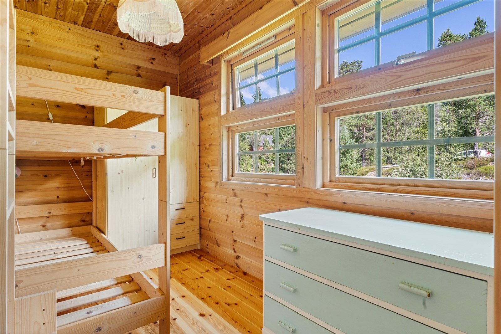 Løyningsvegen 13-03.jpg Galleribilde