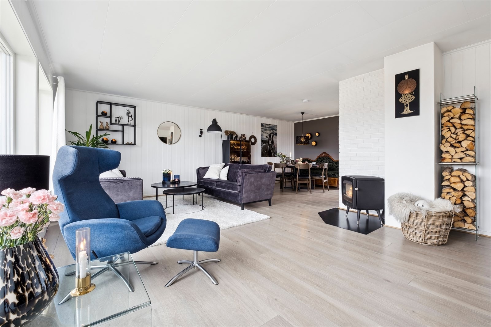 Fin og trivelig stue med god planløsning Galleribilde