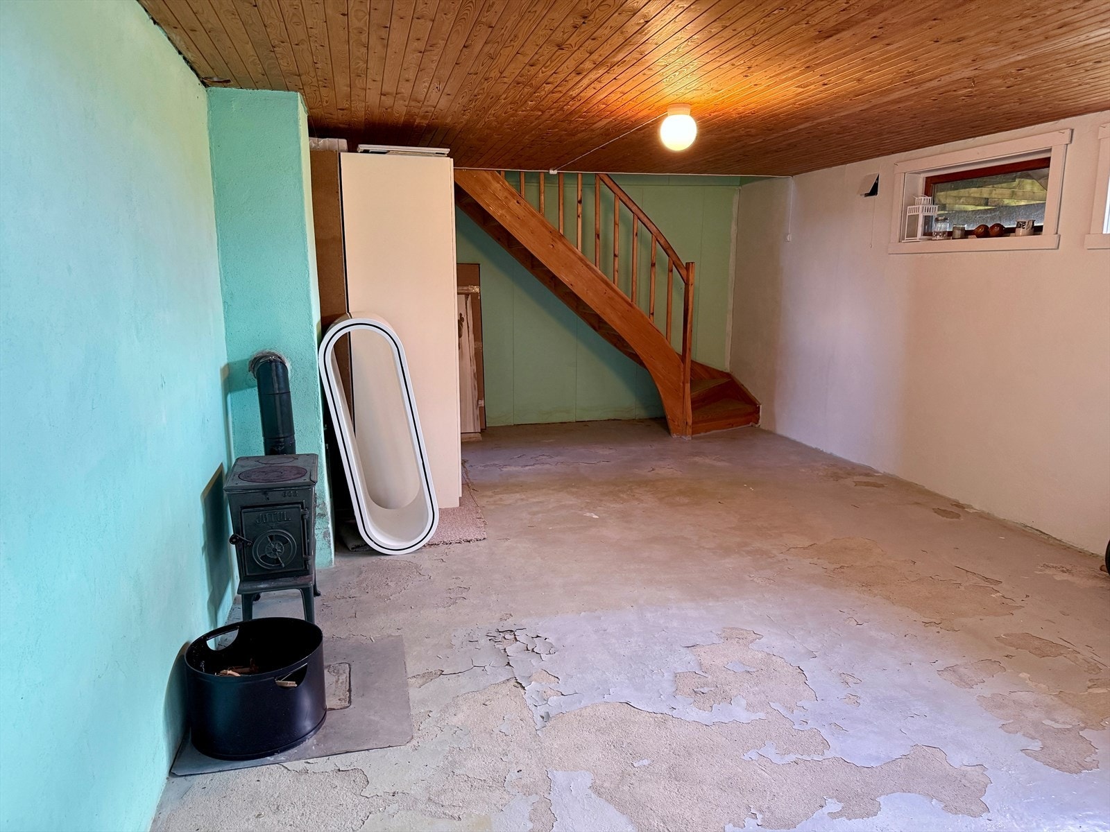 Kjeller rom 2.jpg Galleribilde