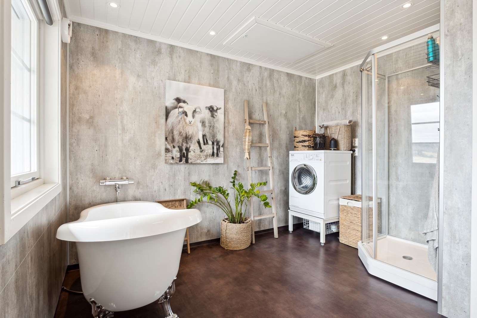 Nyere bad. Totalrenovert i 2018 Galleribilde