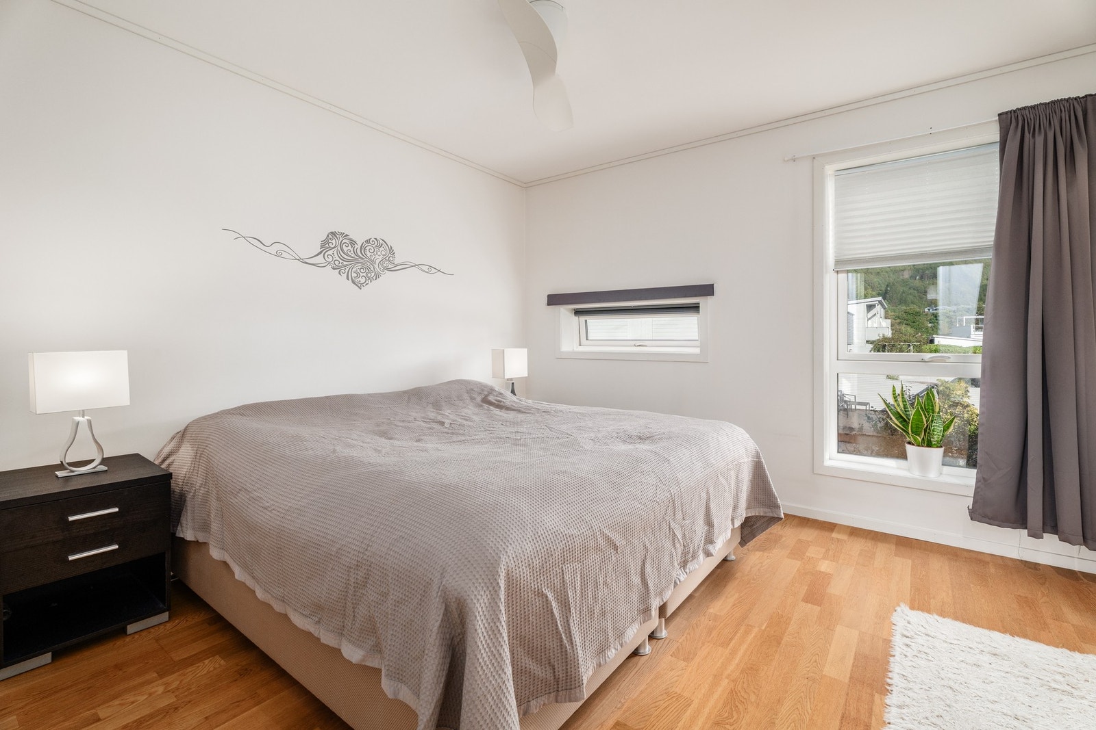 Soverom 3 er det største og er benyttet som hovedsoverom Galleribilde