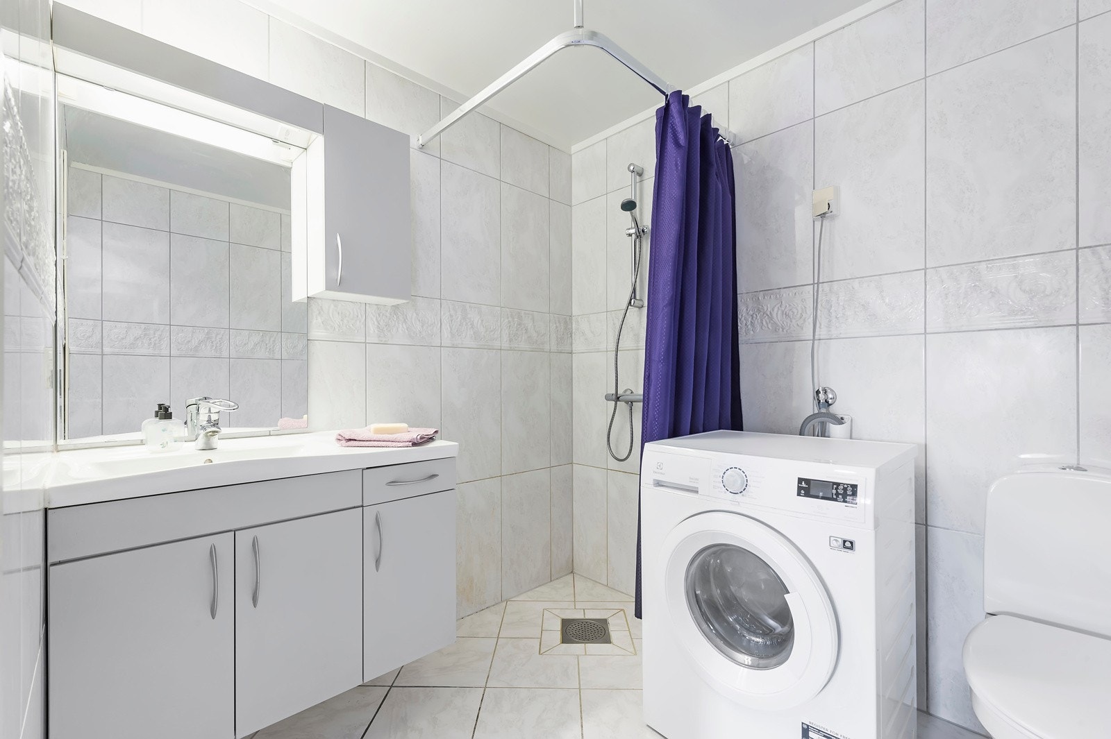 Utleiedel - Bad Galleribilde