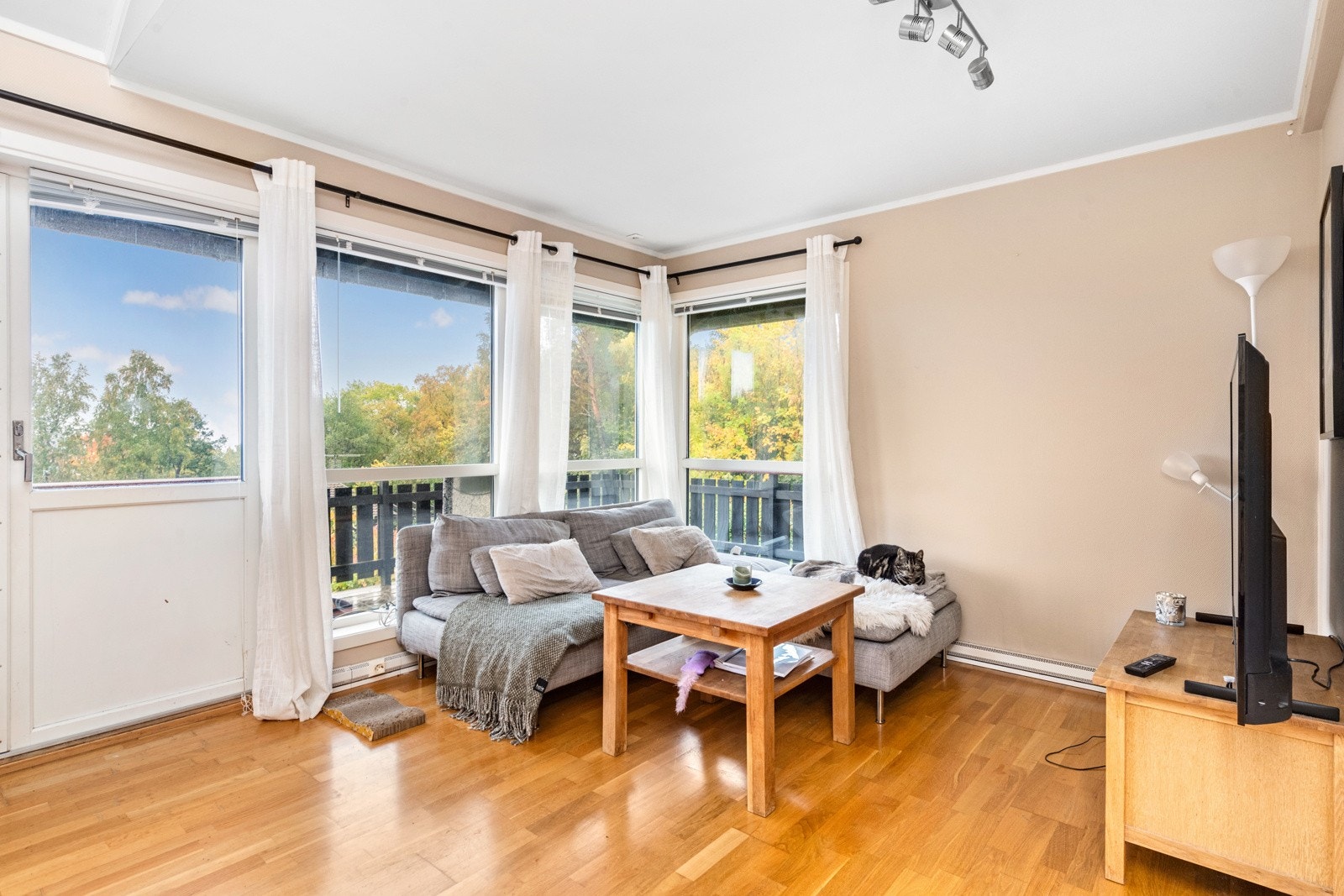 Utleiedel - Stue Galleribilde