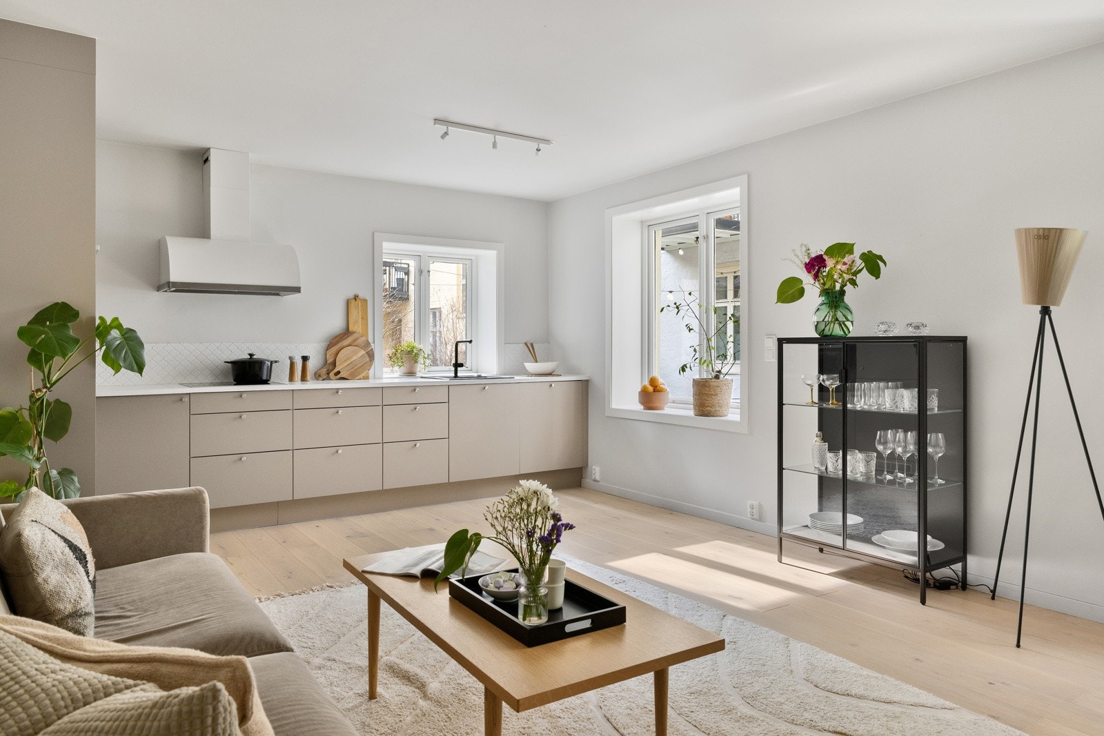 Velkommen til visning av flotte Jens Bjelkes gate 2B - Dette er et særeget og lekkert townhouse! Galleribilde