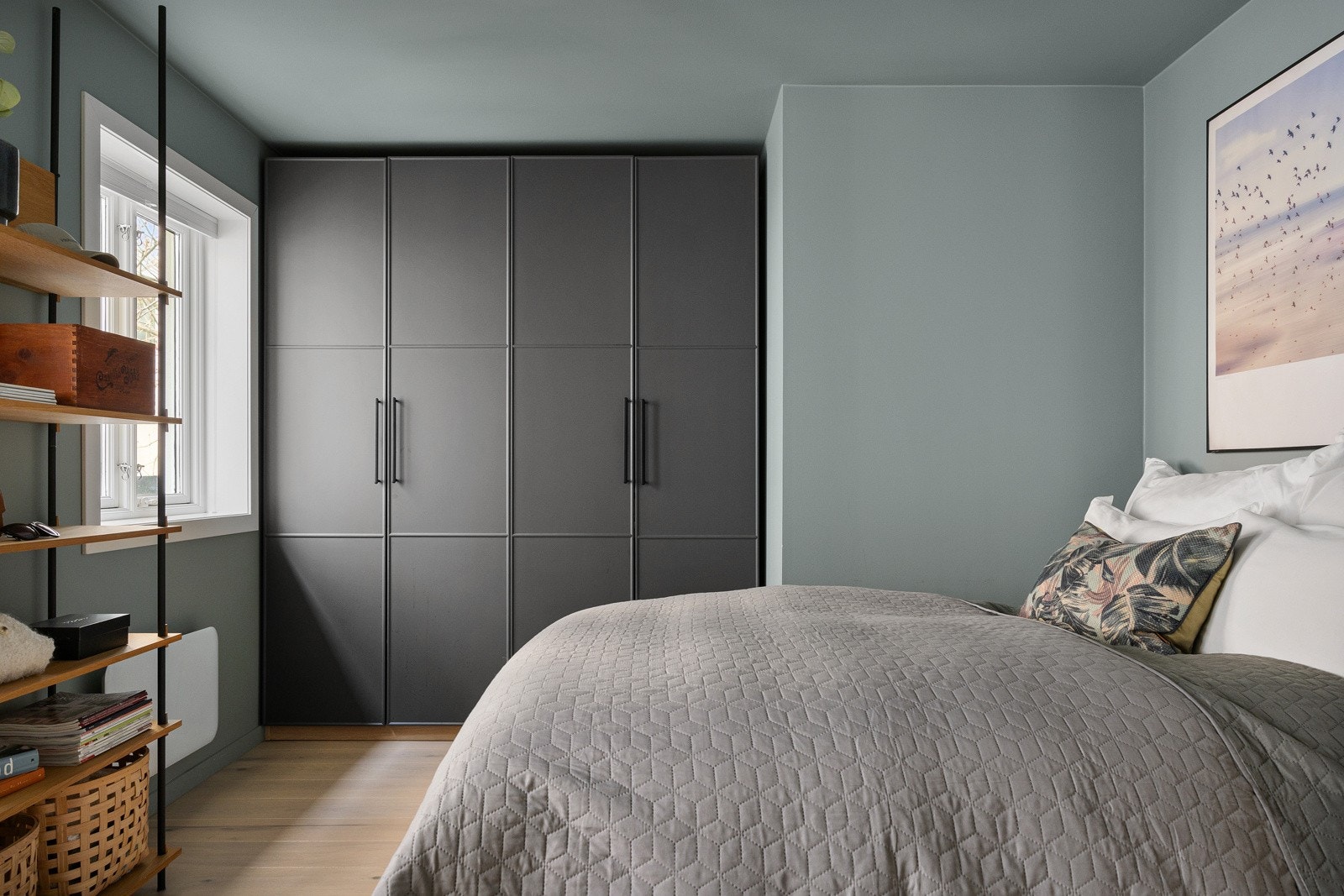 Stort garderobeskap medfølger Galleribilde